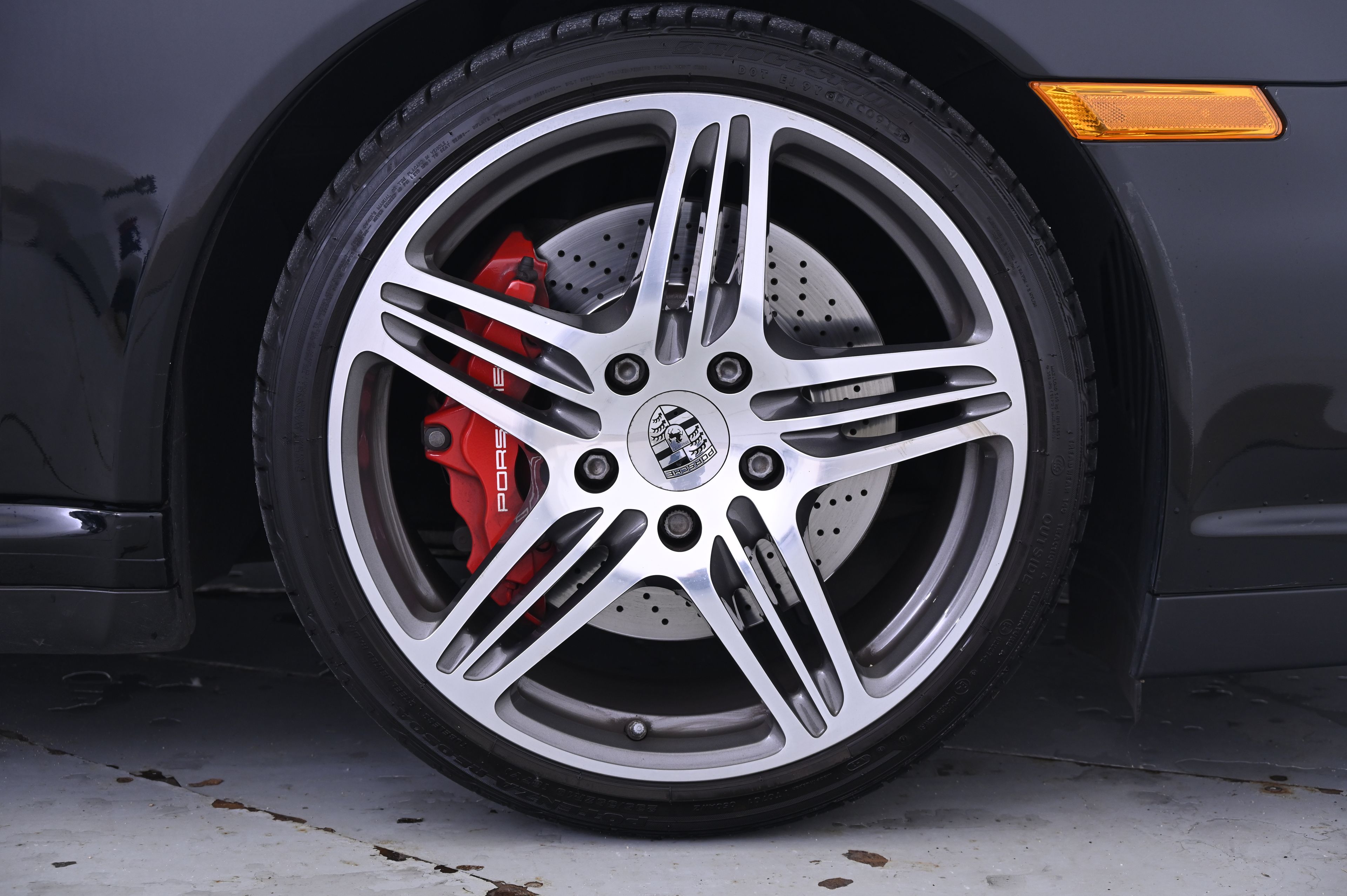 Thumbnail: 2009 Porsche 911 - 14