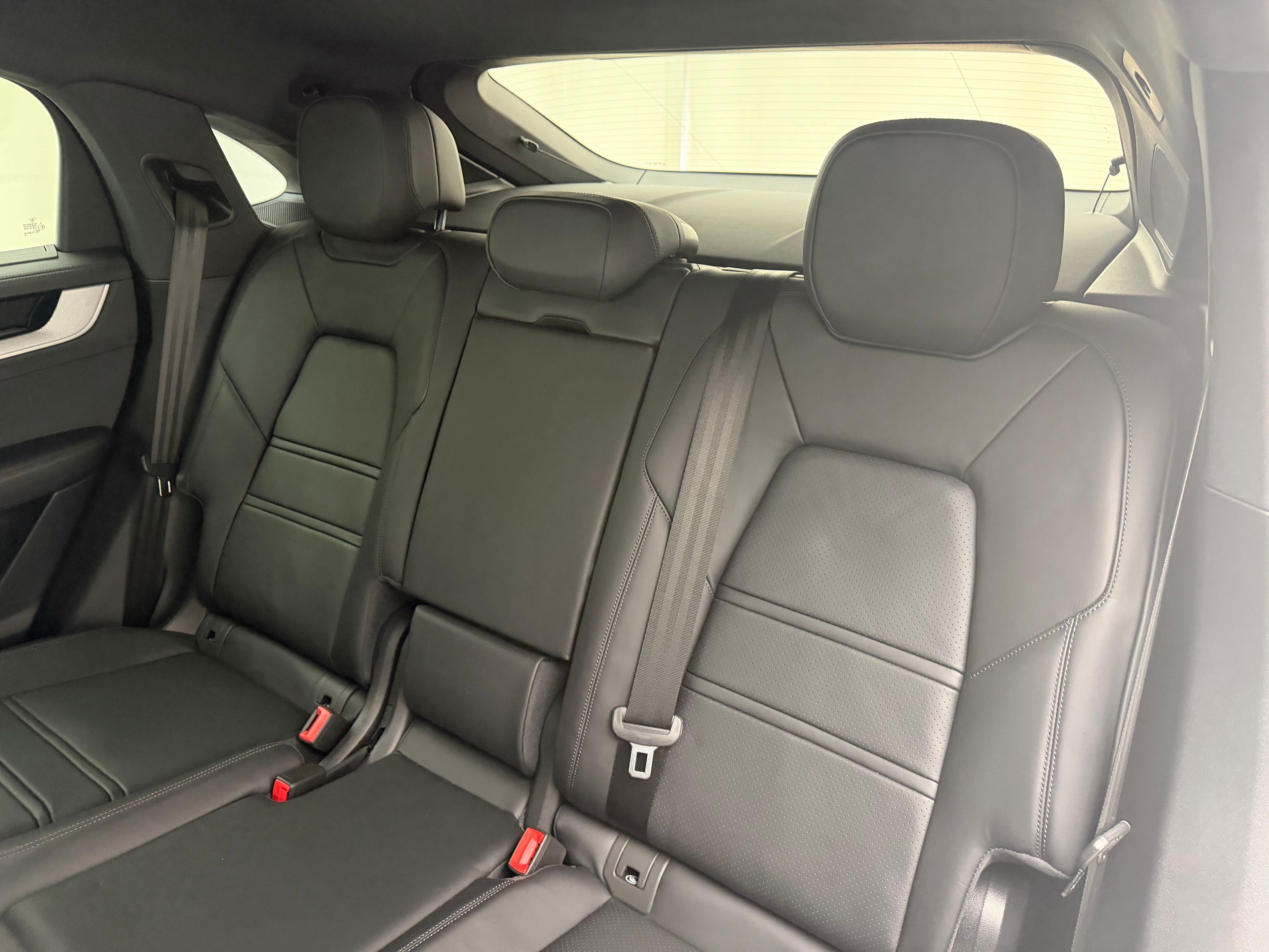 Thumbnail: 2025 Porsche  - 27