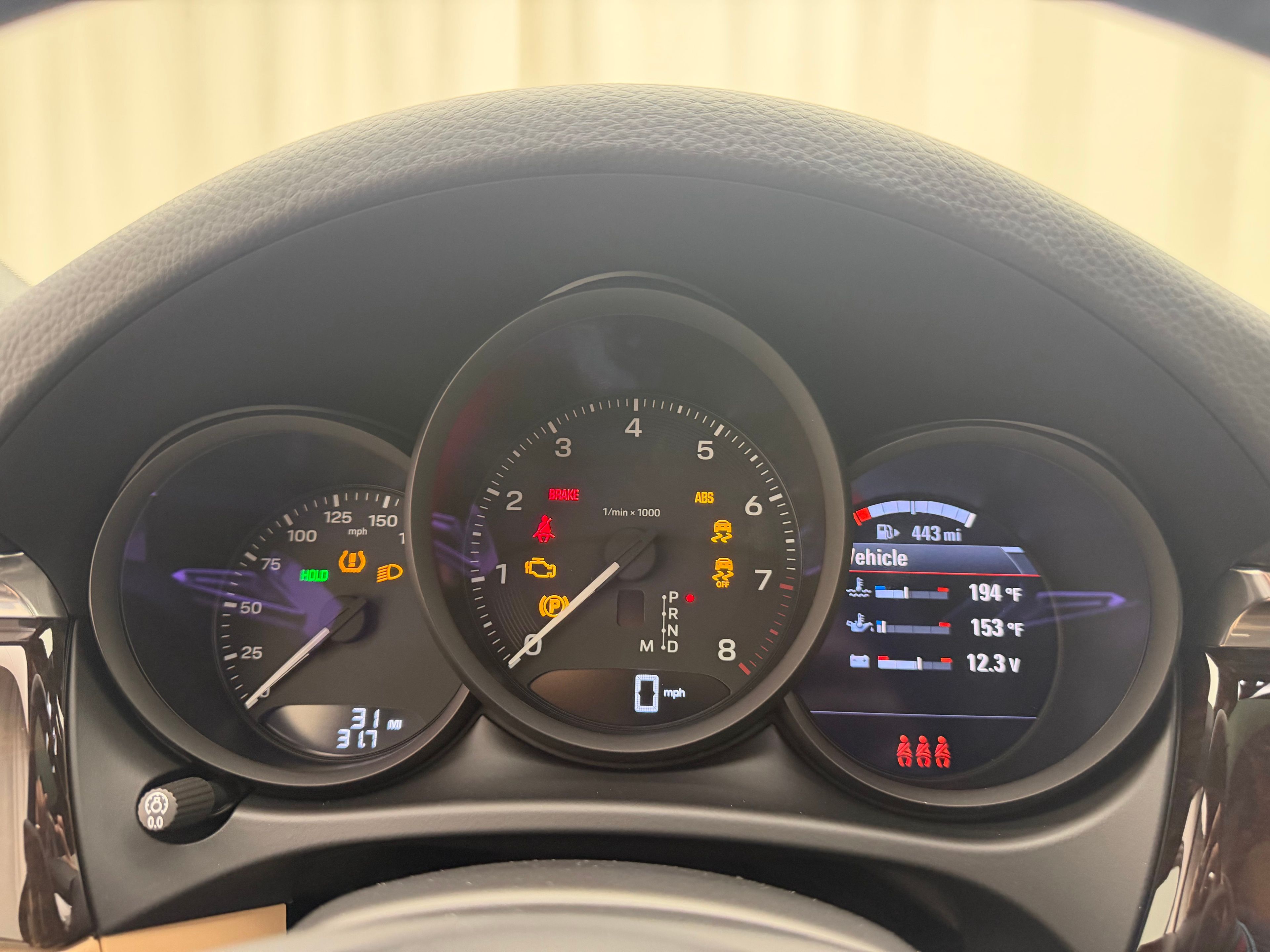 Thumbnail: 2026 Porsche Macan - 31