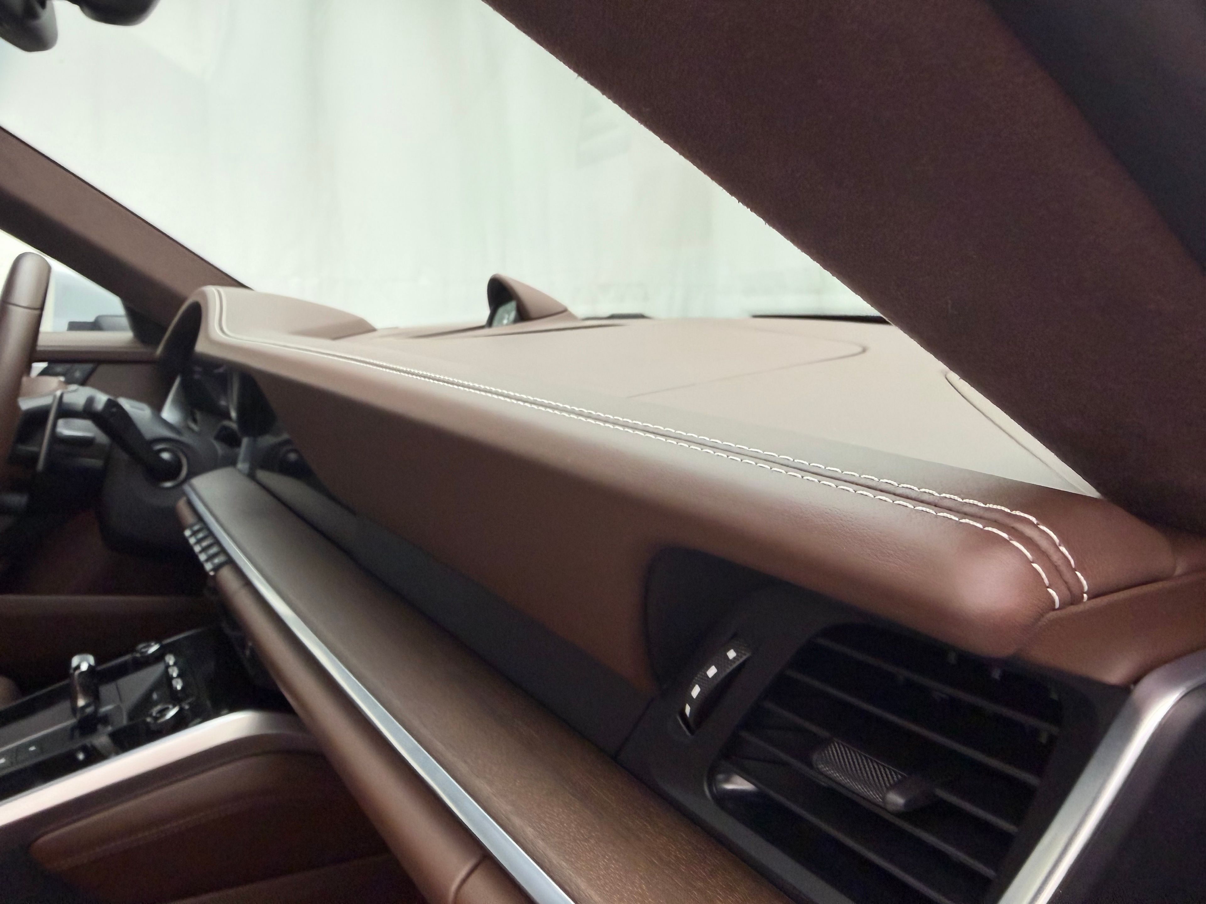 Thumbnail: 2024 Porsche 911 - 22