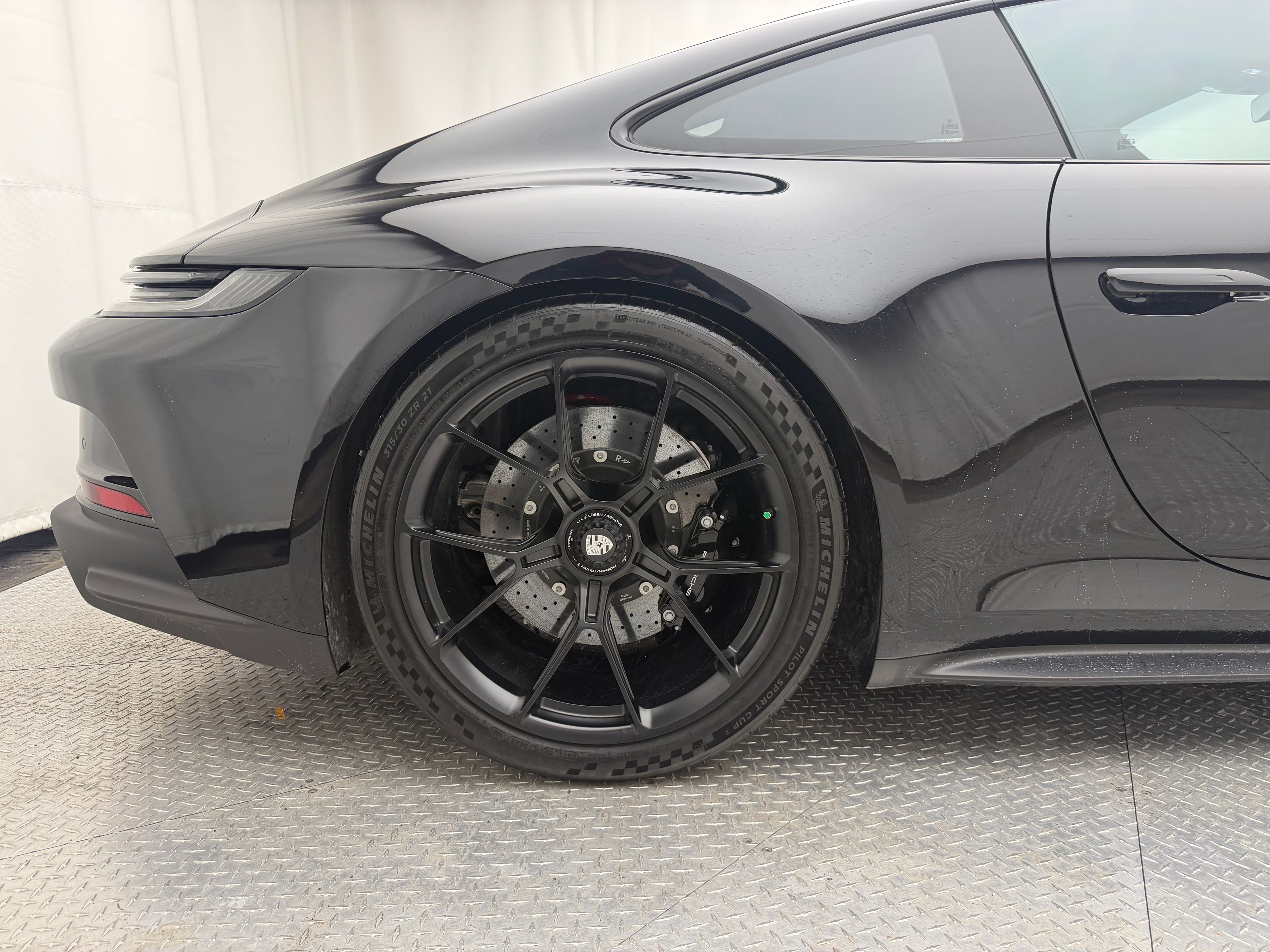 Thumbnail: 2022 Porsche 911 - 11