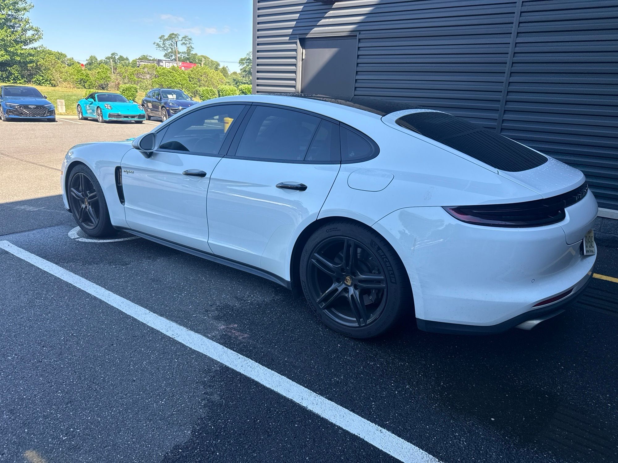 Thumbnail: 2018 Porsche Panamera - 2