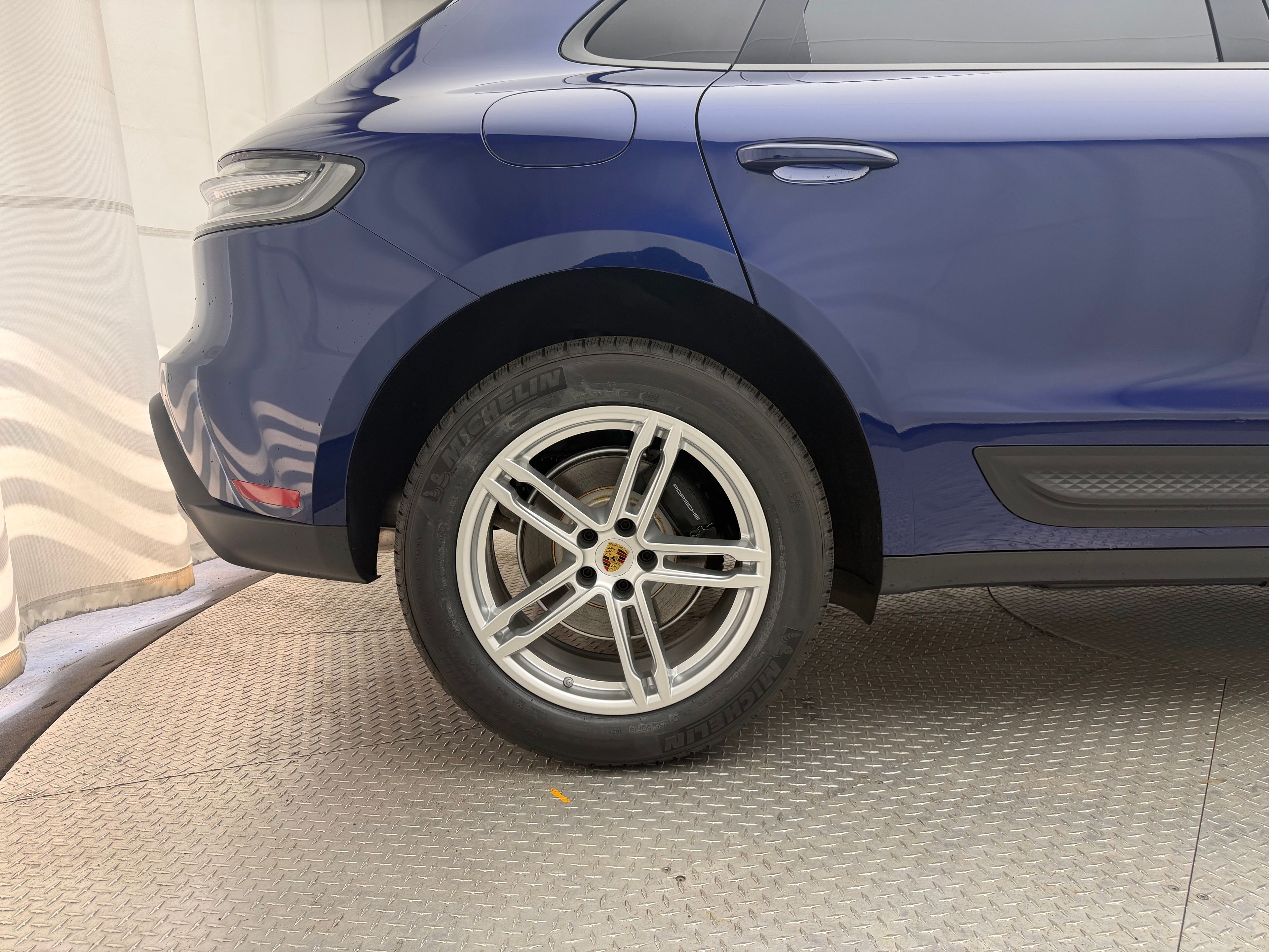 Thumbnail: 2026 Porsche Macan - 14