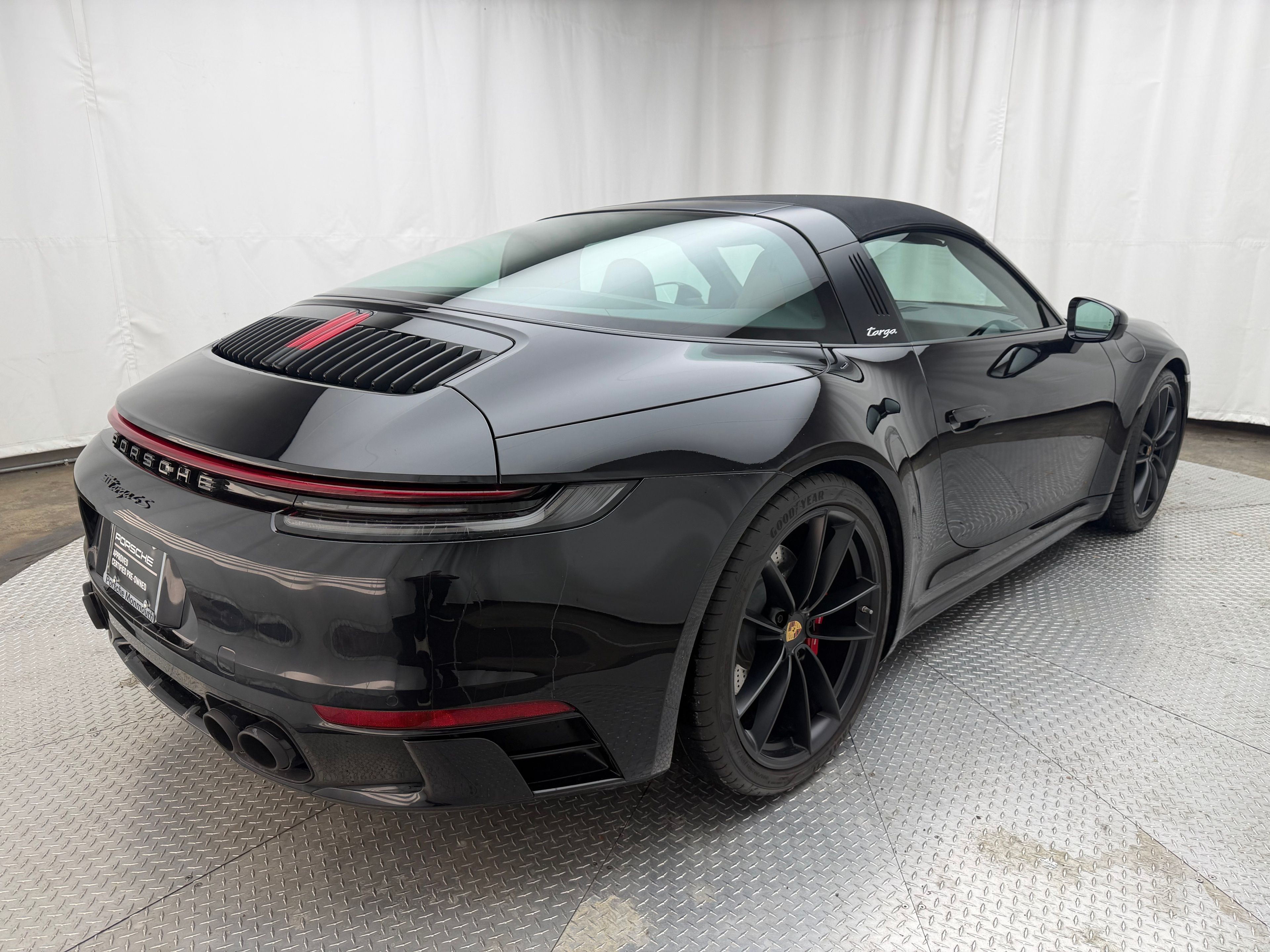 Thumbnail: 2024 Porsche 911 - 11