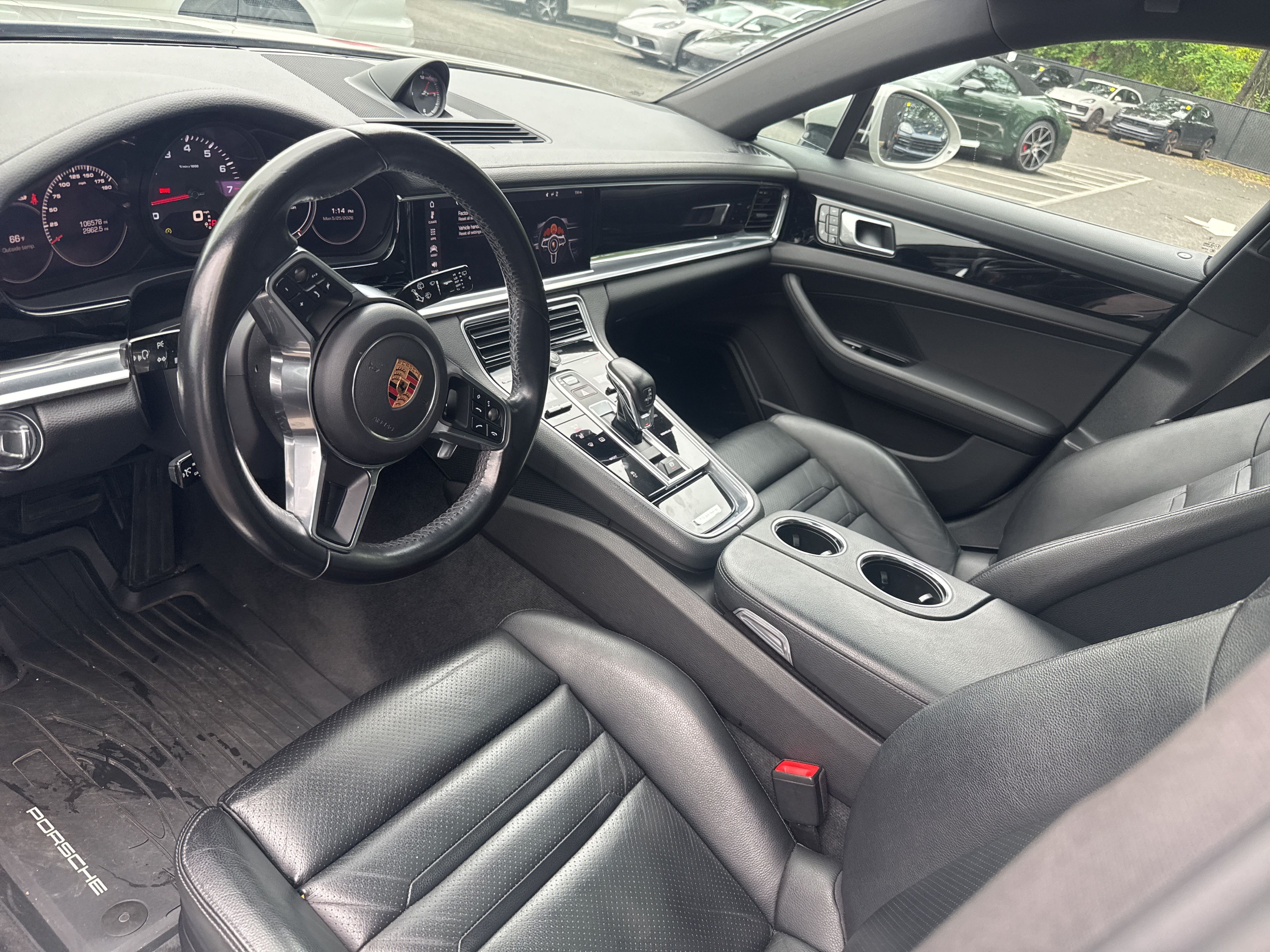Thumbnail: 2018 Porsche Panamera - 6