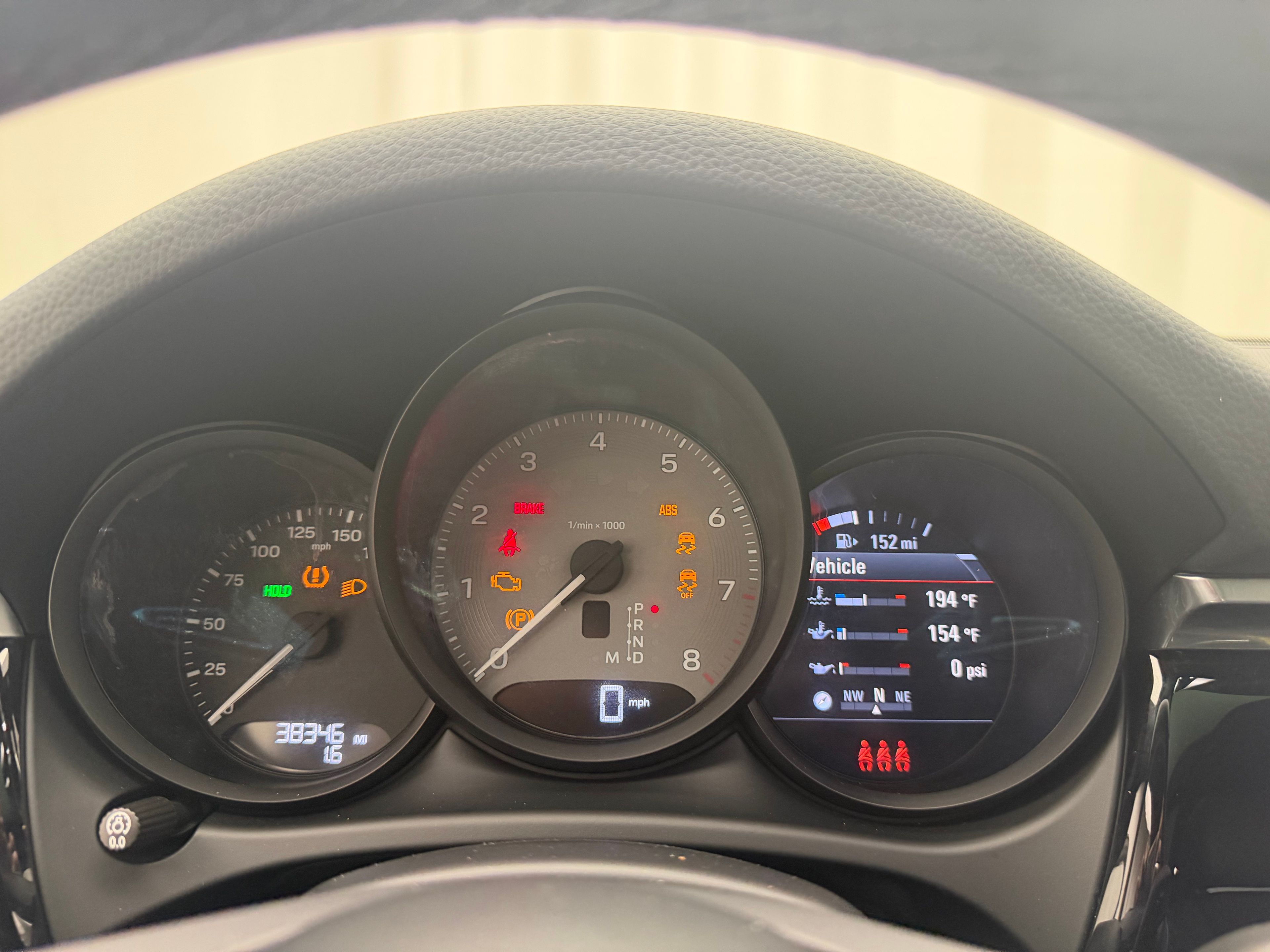 Thumbnail: 2023 Porsche Macan - 27