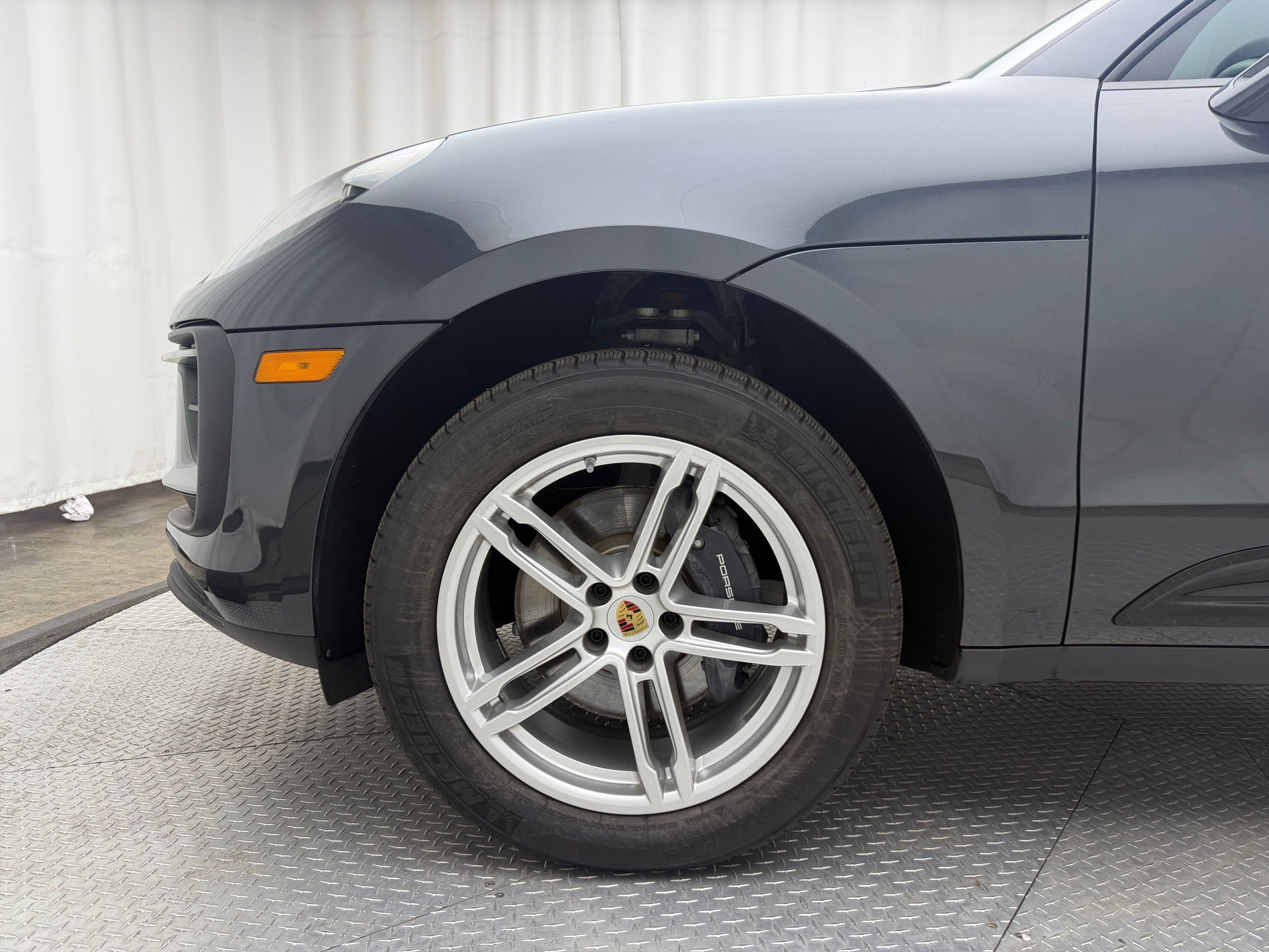 Thumbnail: 2026 Porsche Macan - 7