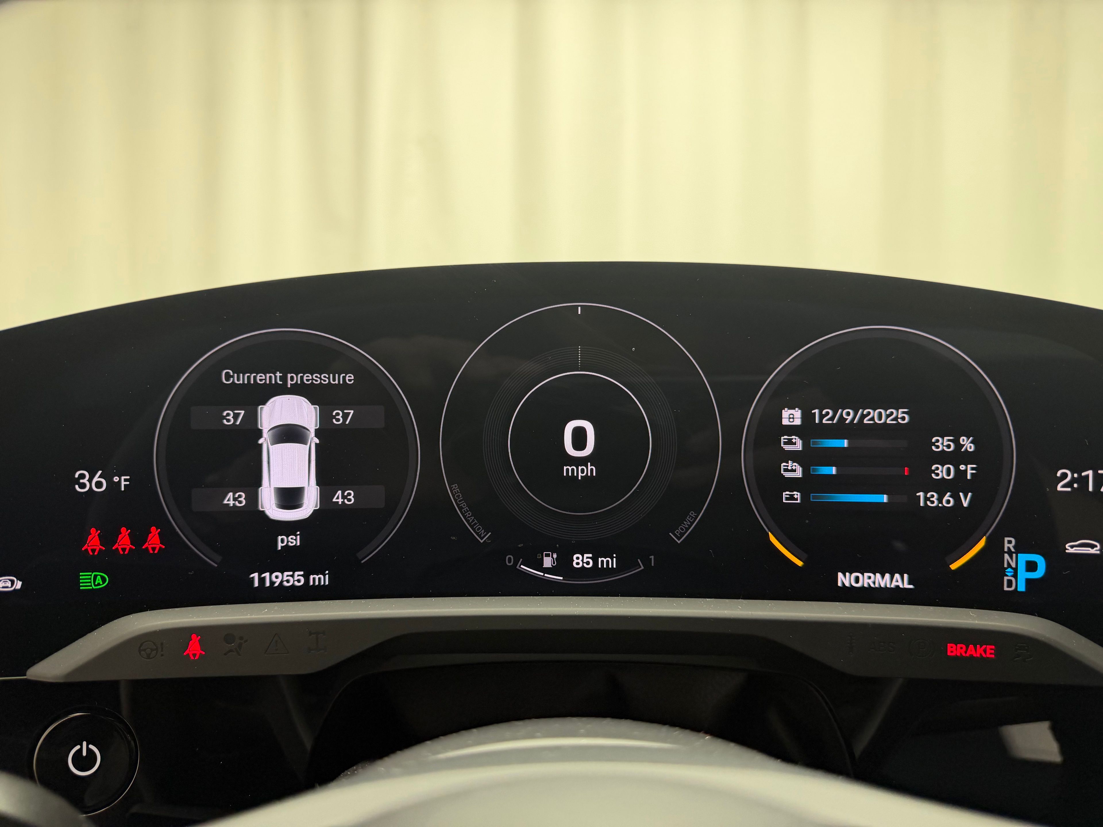 Thumbnail: 2022 Porsche Taycan - 31