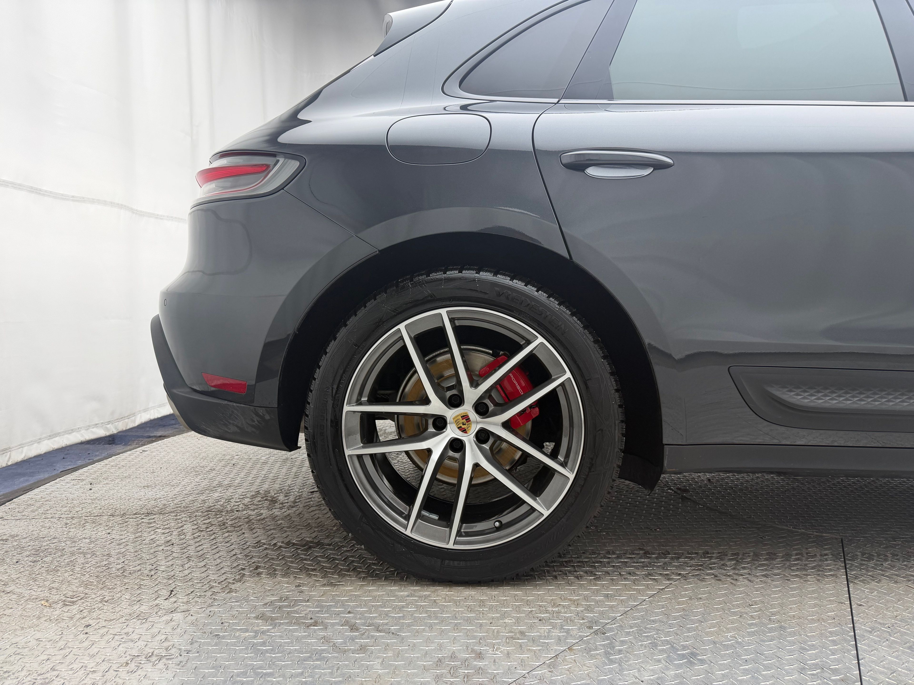 Thumbnail: 2023 Porsche Macan - 13