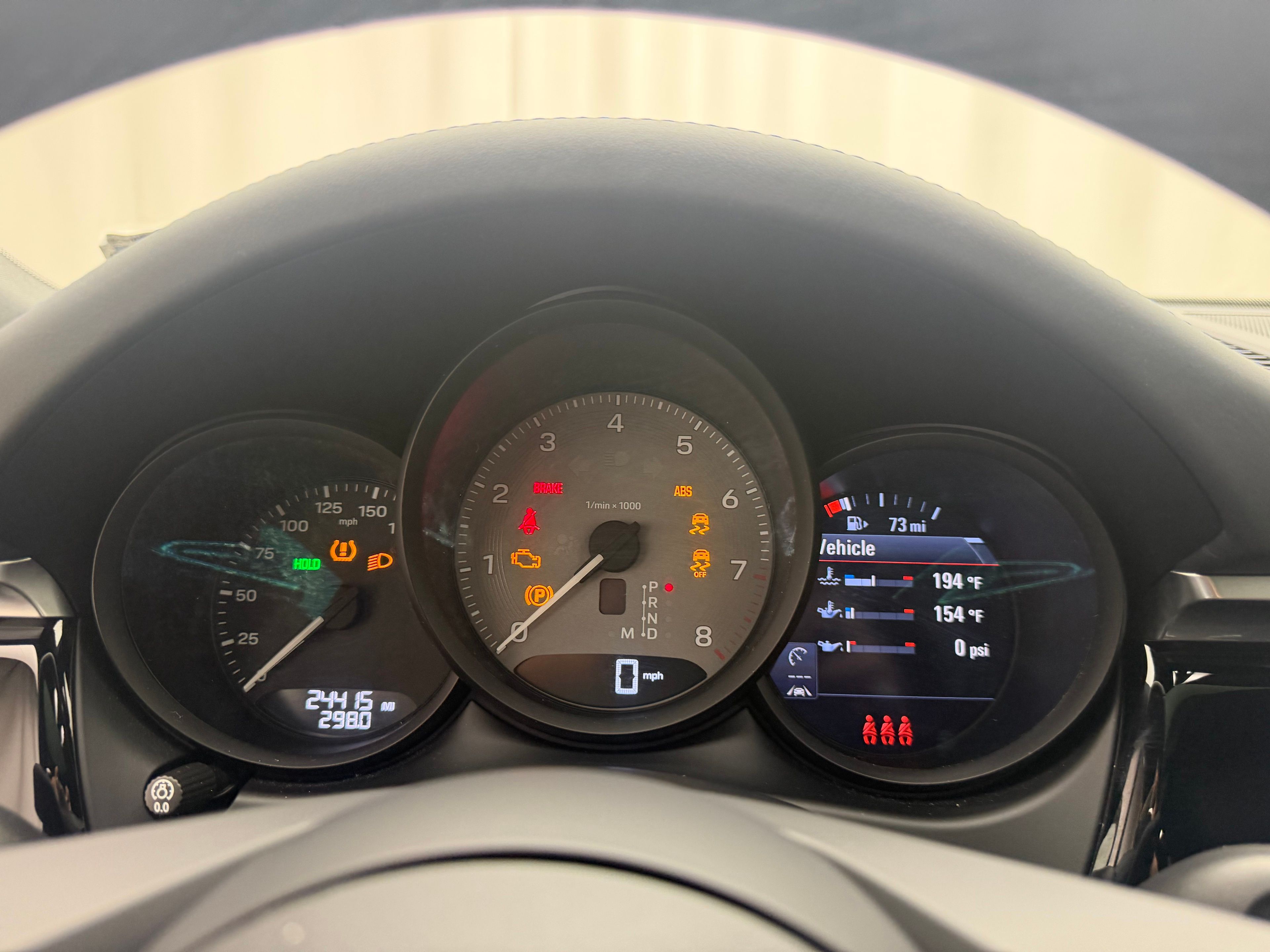 Thumbnail: 2023 Porsche Macan - 26