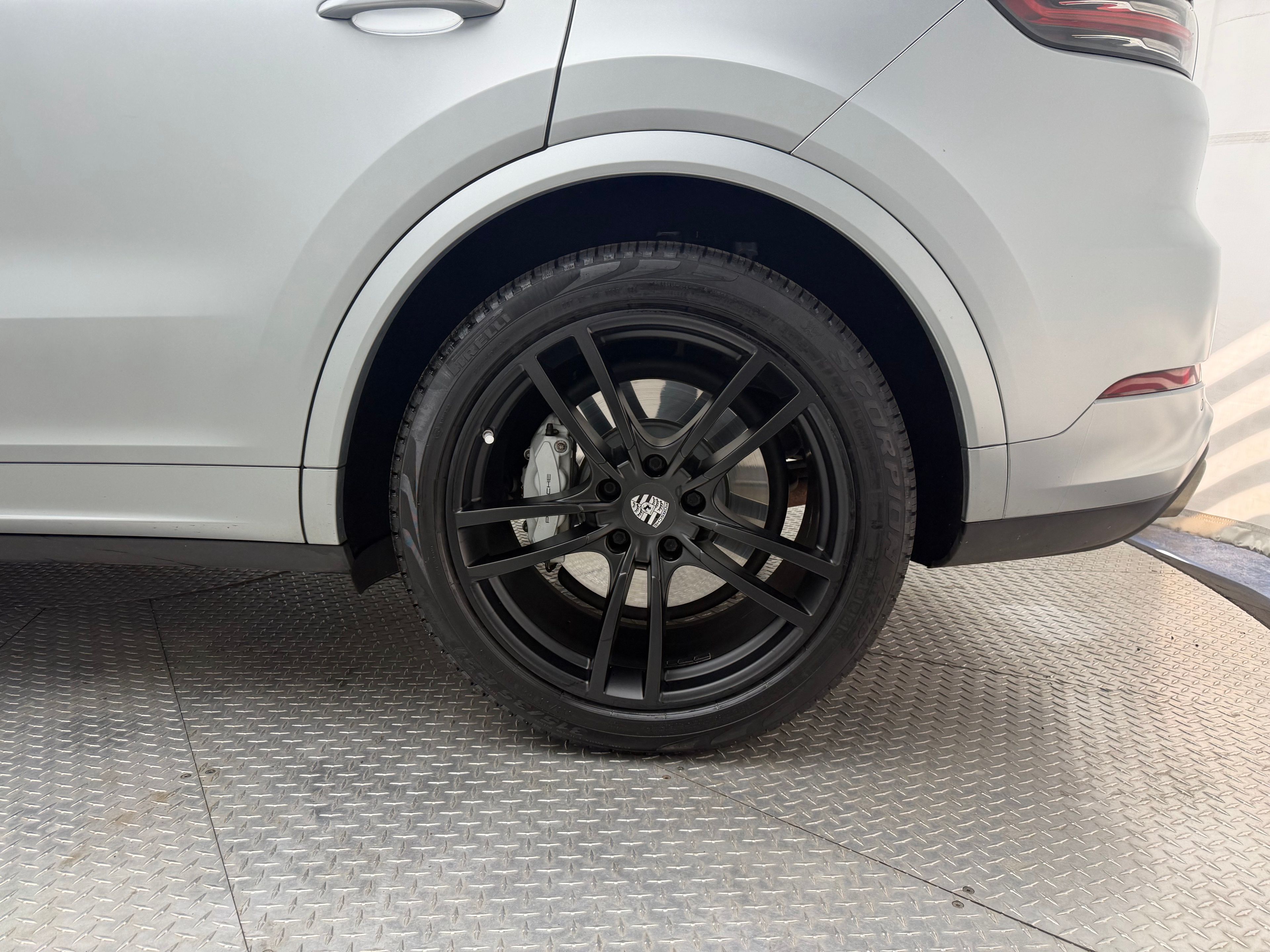 Thumbnail: 2020 Porsche  - 8