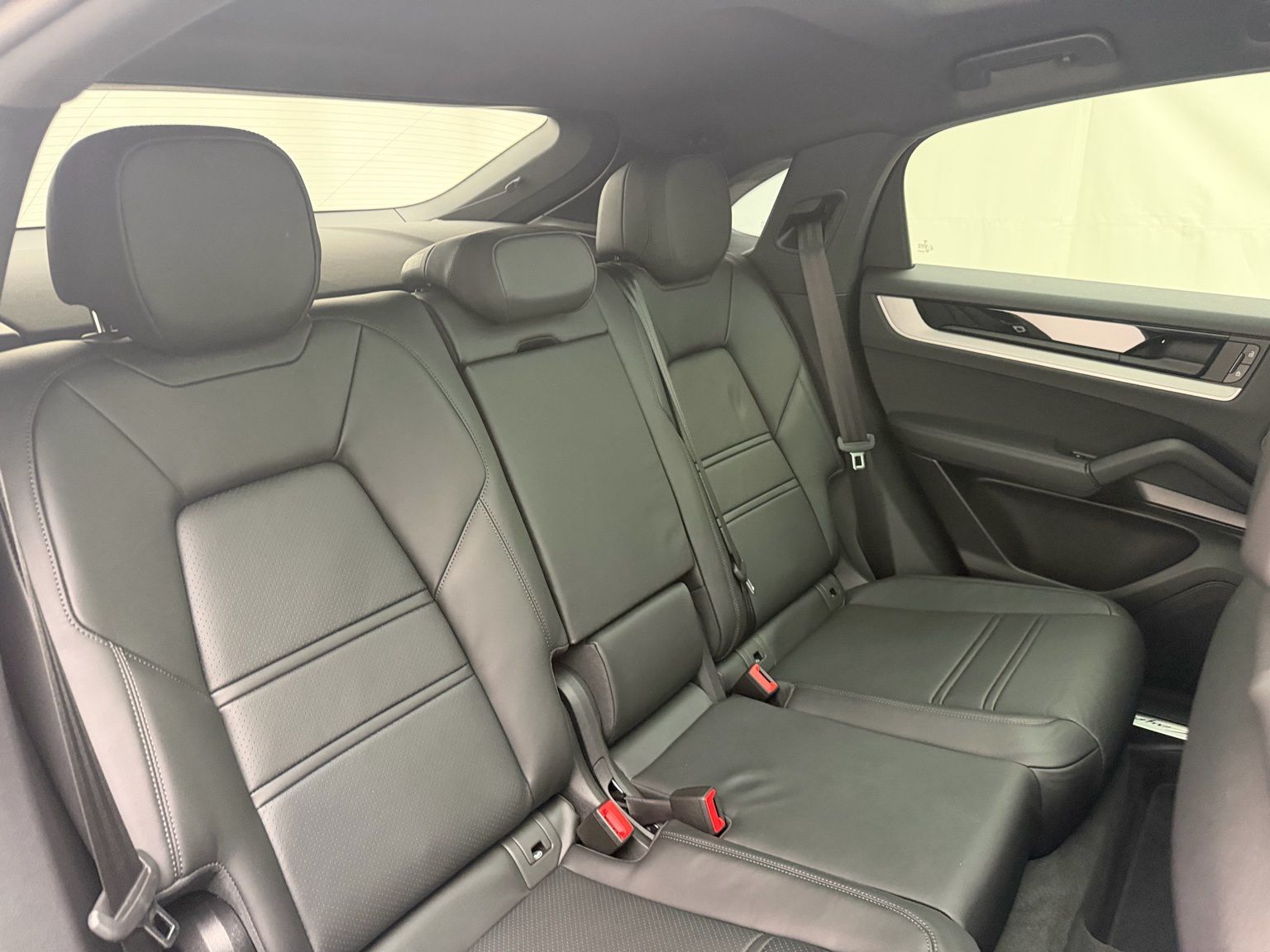 Thumbnail: 2026 Porsche  - 26