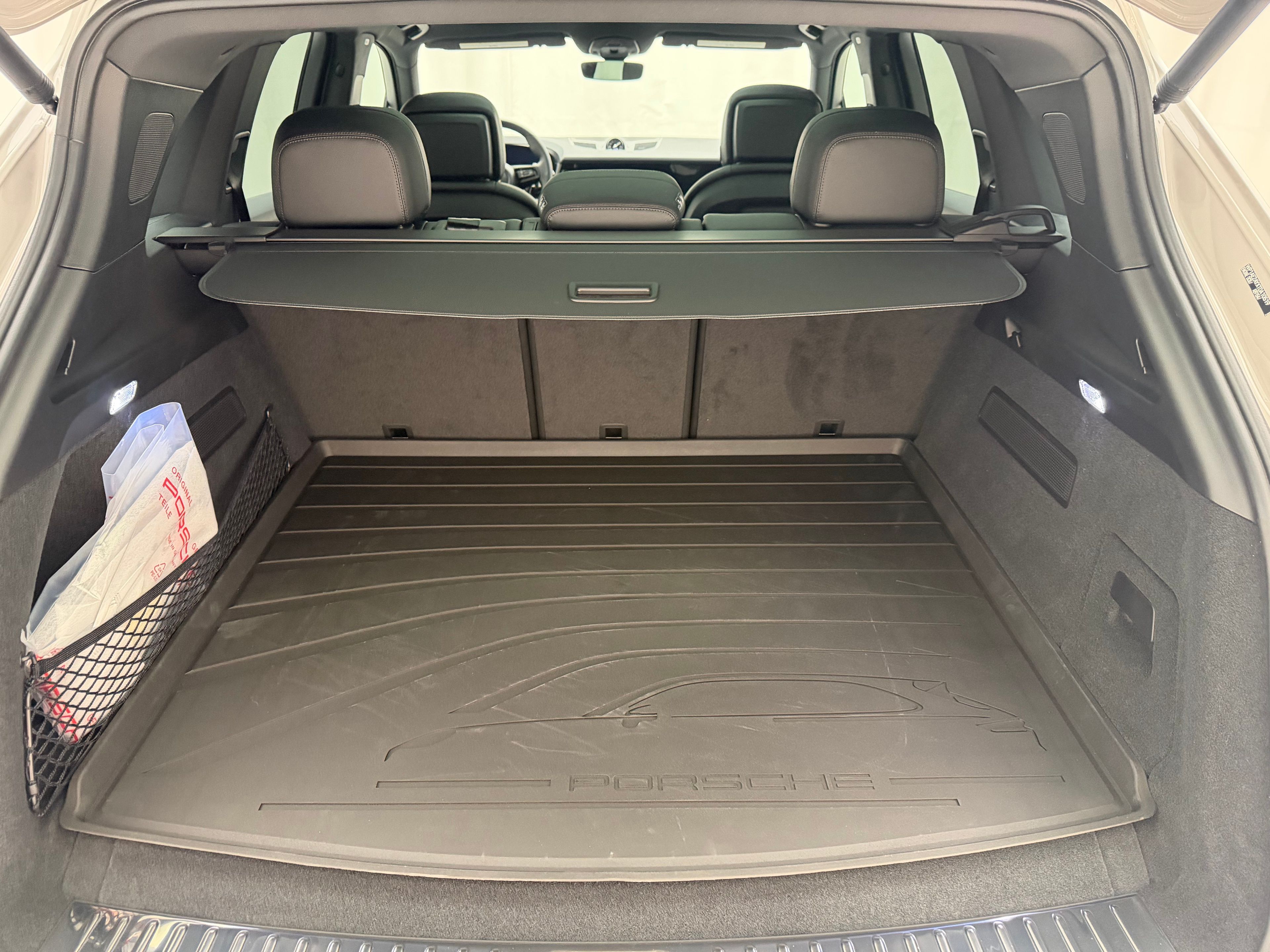 Thumbnail: 2026 Porsche Cayenne - 31