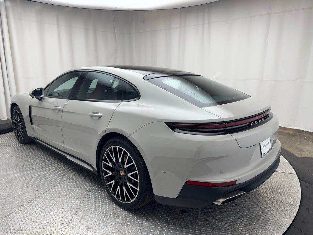 Thumbnail: 2025 Porsche Panamera - 3