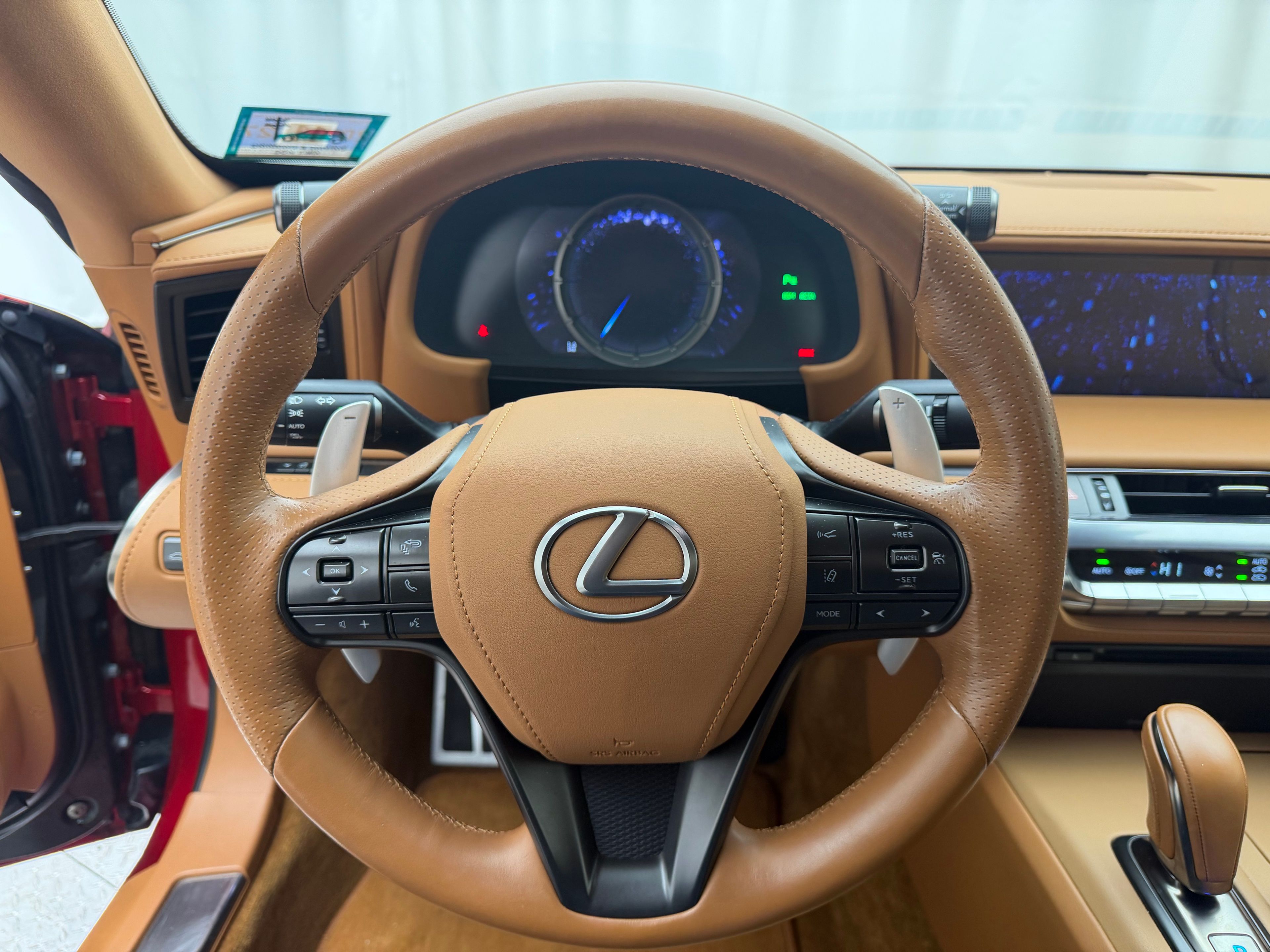 Thumbnail: 2018 Lexus LC - 6