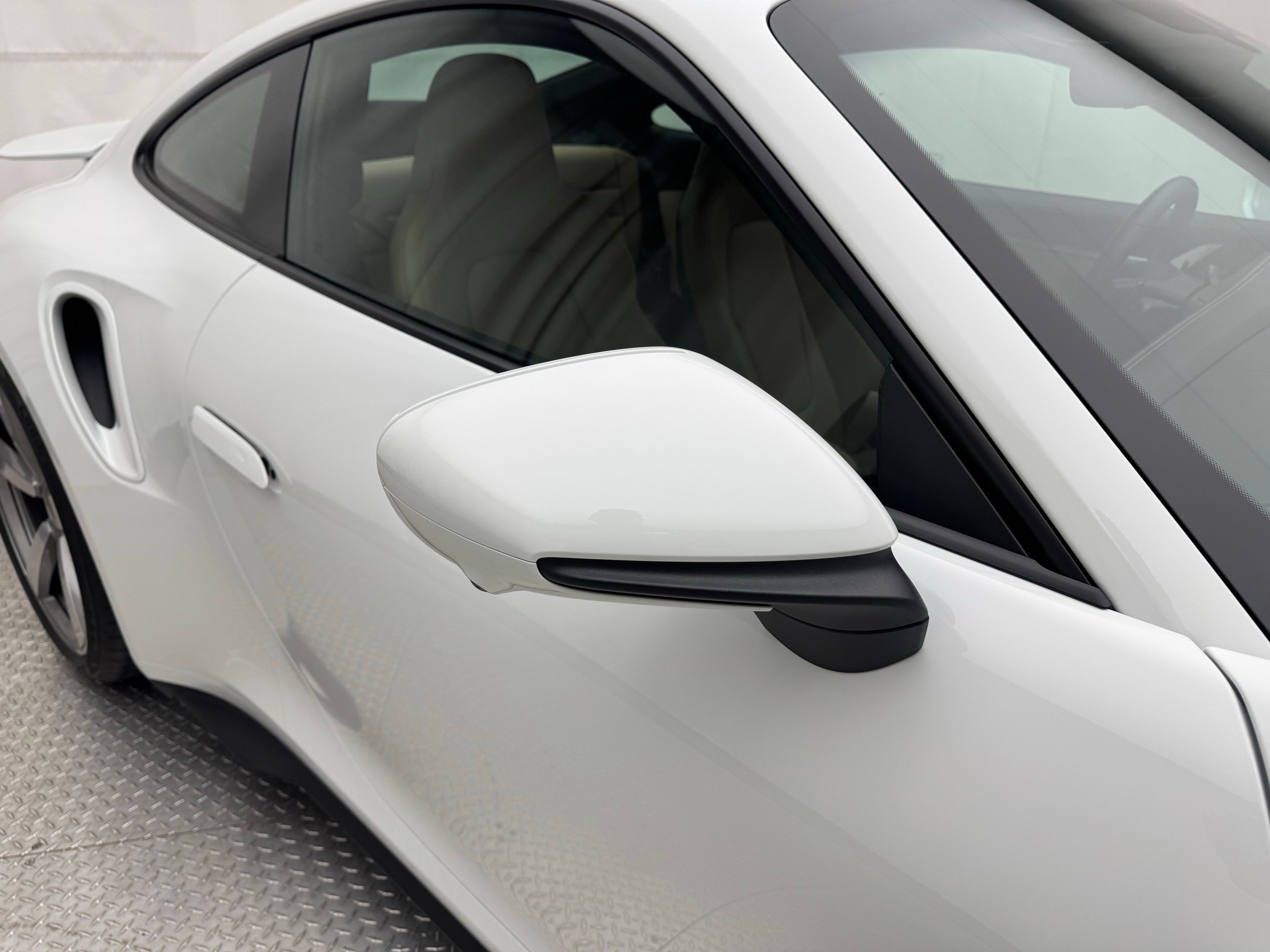 Thumbnail: 2024 Porsche 911 - 16