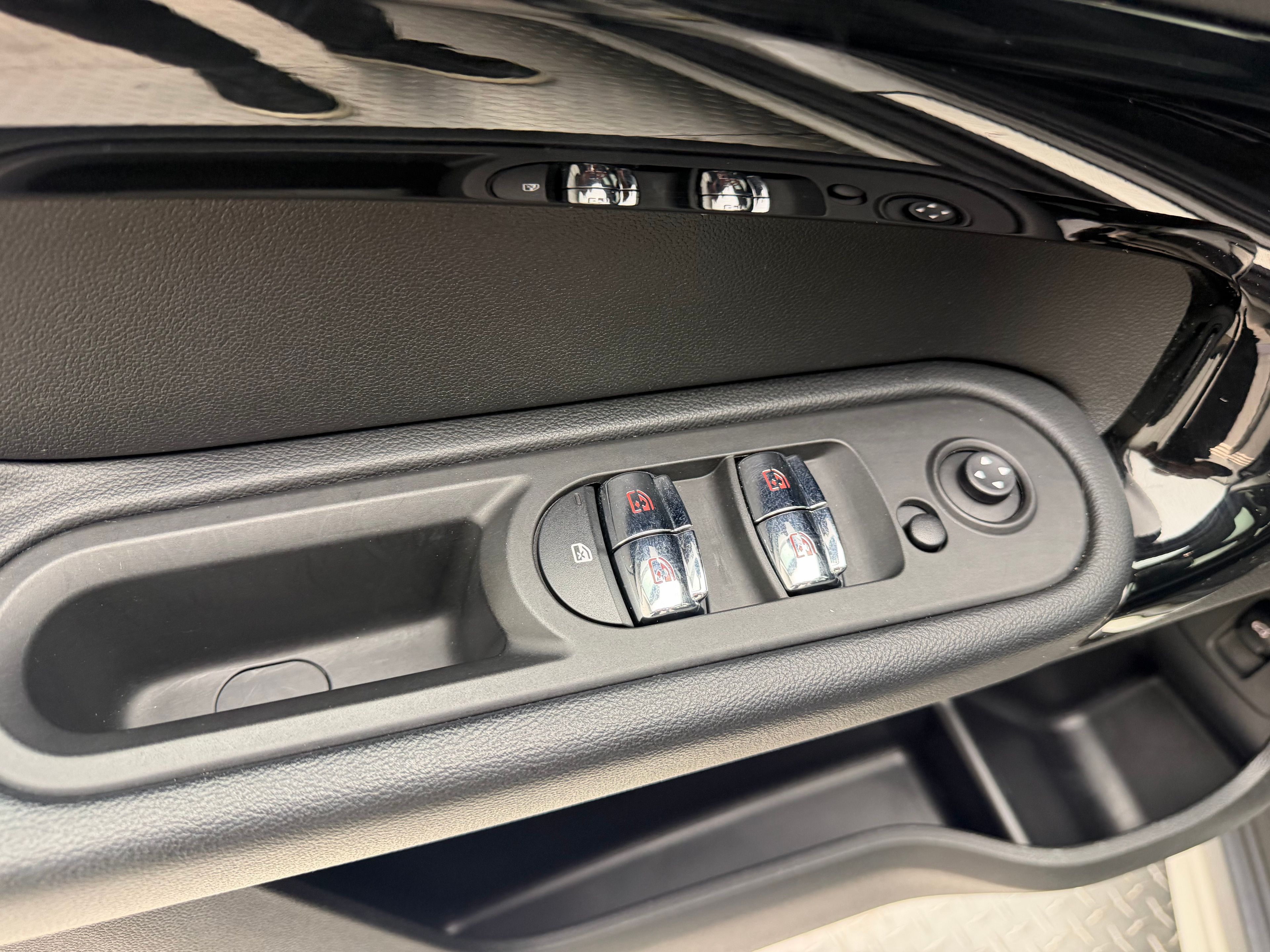 Thumbnail: 2022 MINI Cooper Countryman - 31