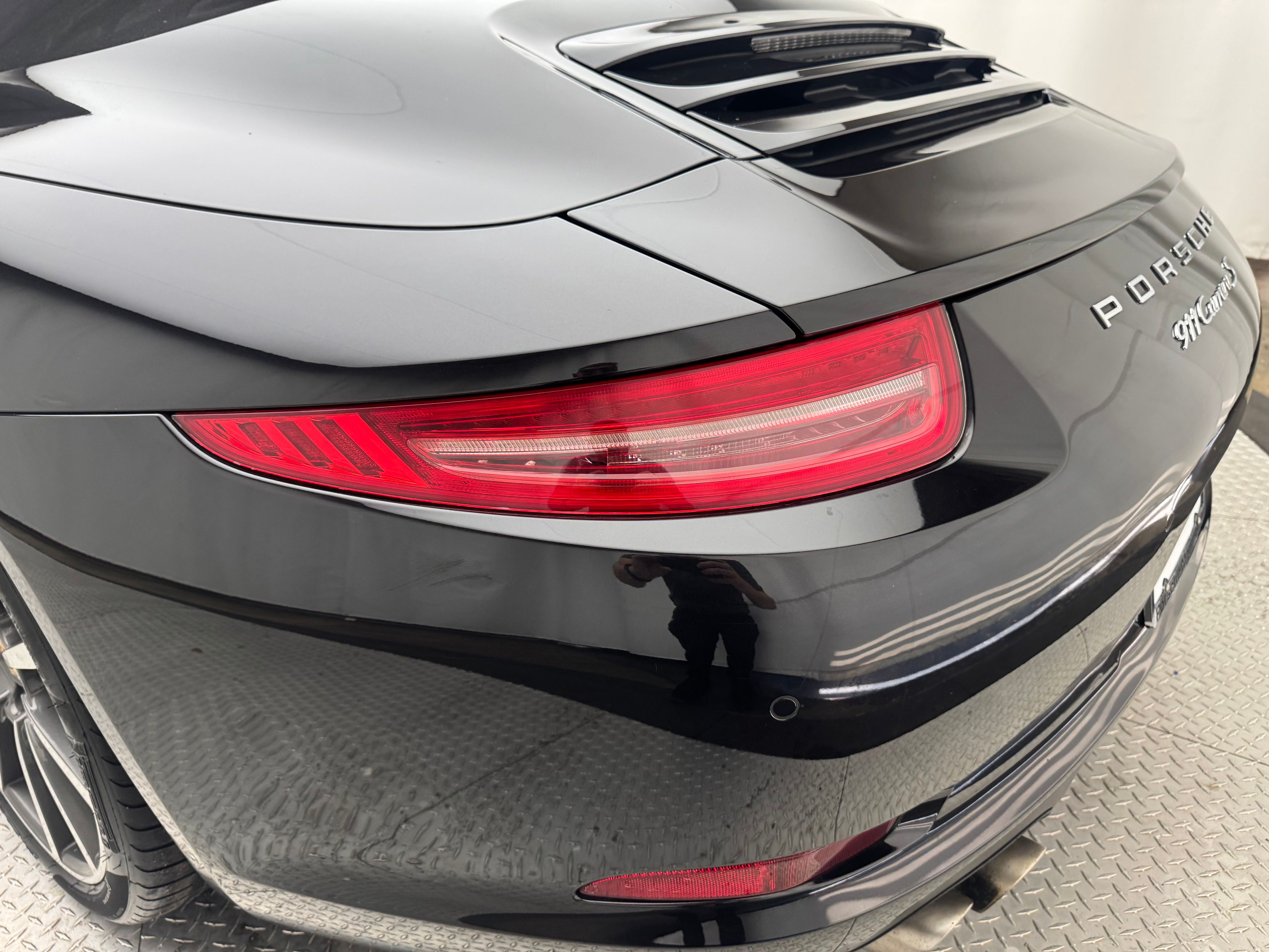Thumbnail: 2013 Porsche 911 - 10