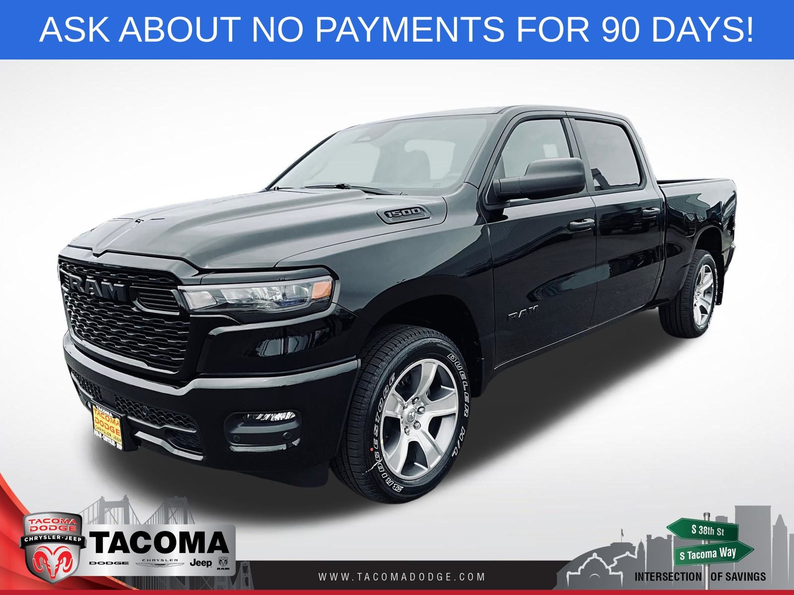 Diamond Black Crystal Pearlcoat 2026 RAM 1500 Pickup Truck Four-Wheel Drive 8-Speed Automatic