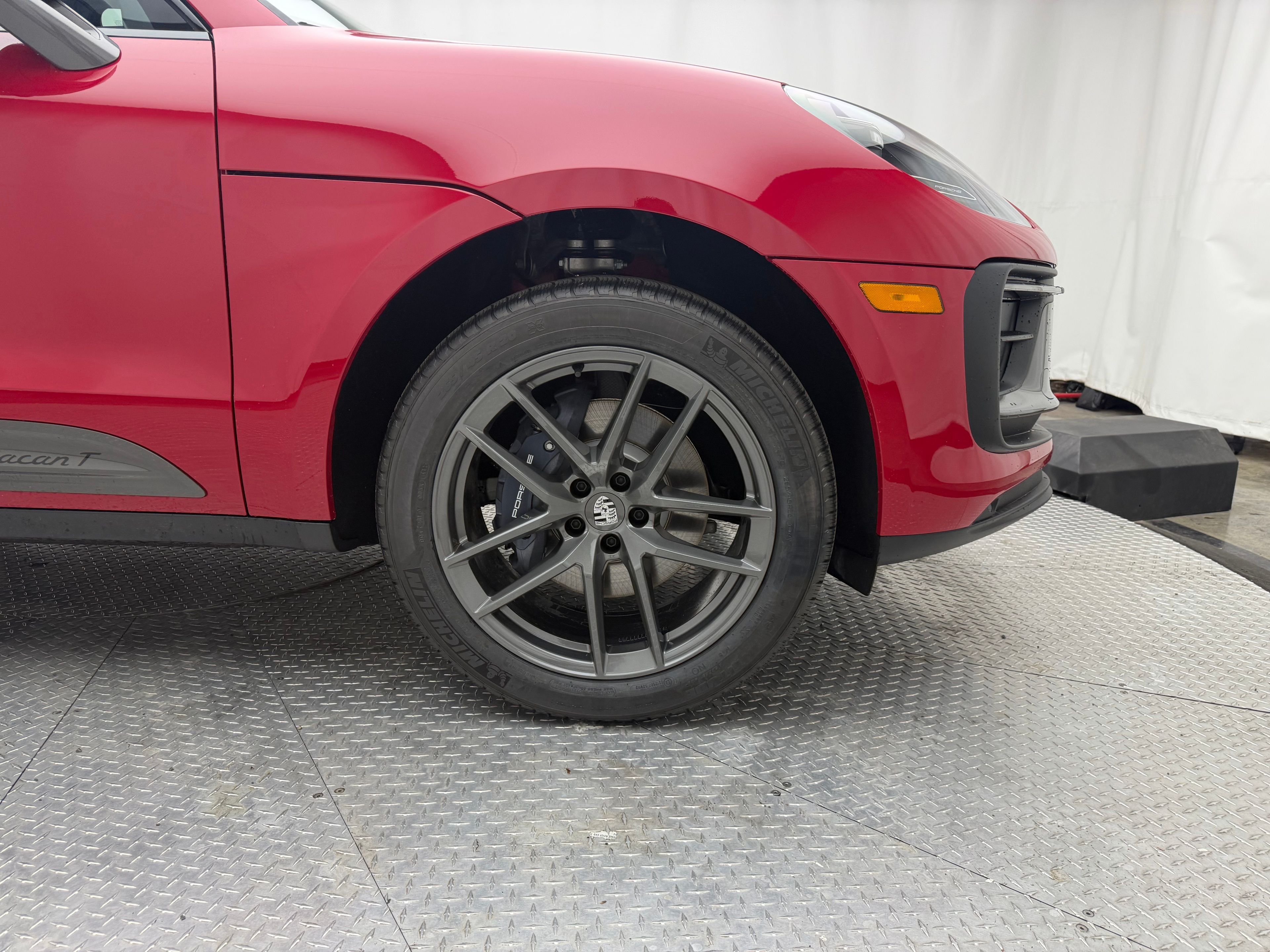 Thumbnail: 2026 Porsche Macan - 13