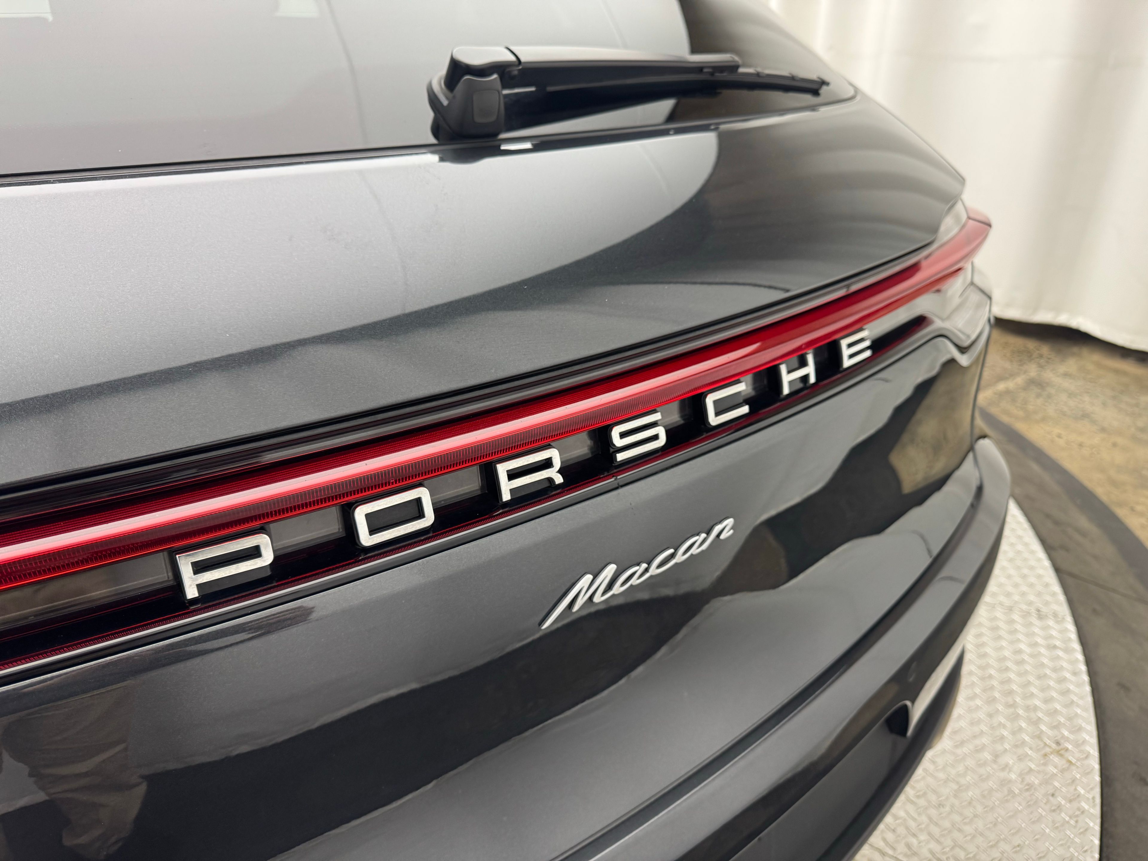 Thumbnail: 2019 Porsche Macan - 9