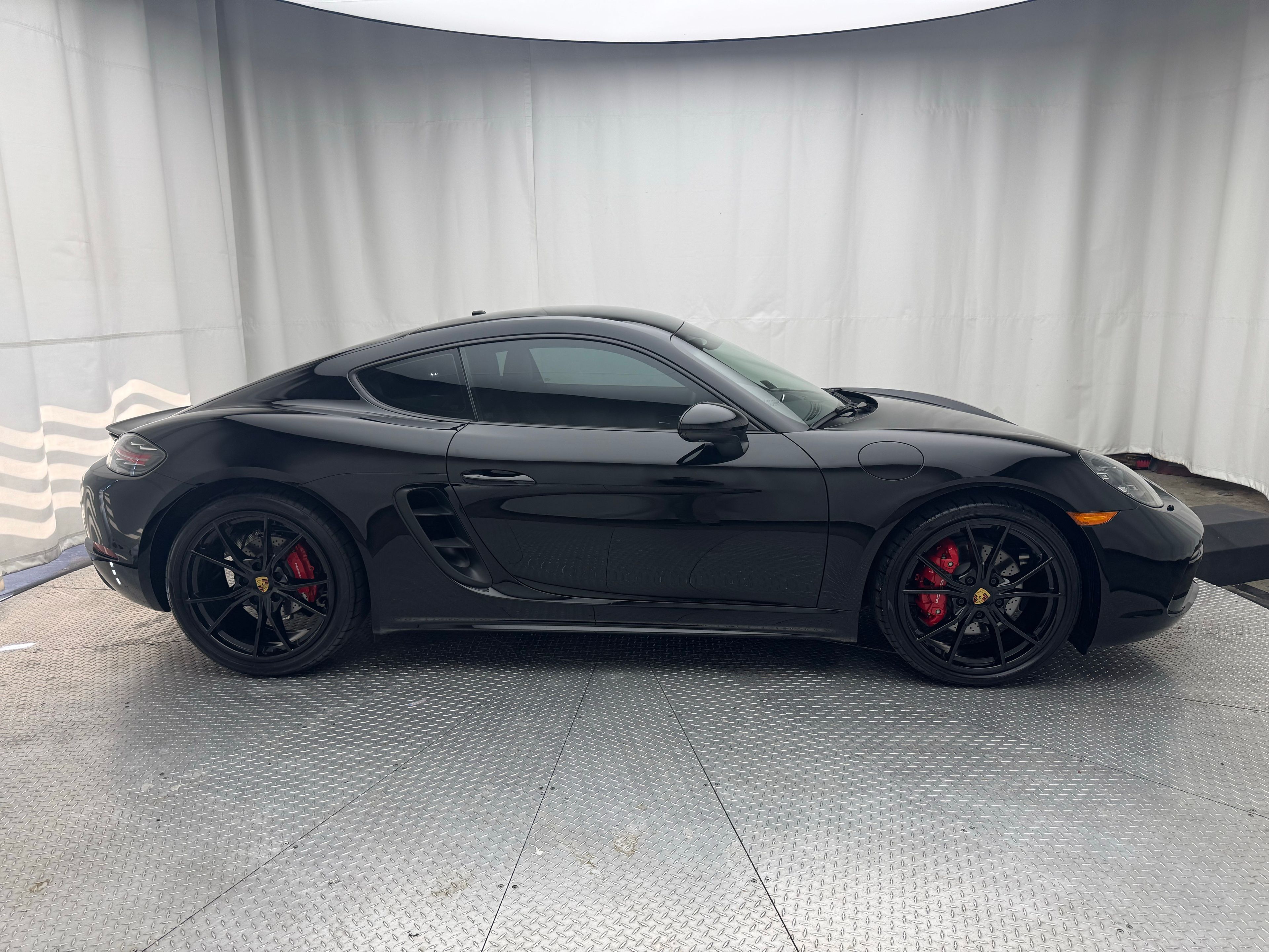 Thumbnail: 2024 Porsche 718 Cayman - 13