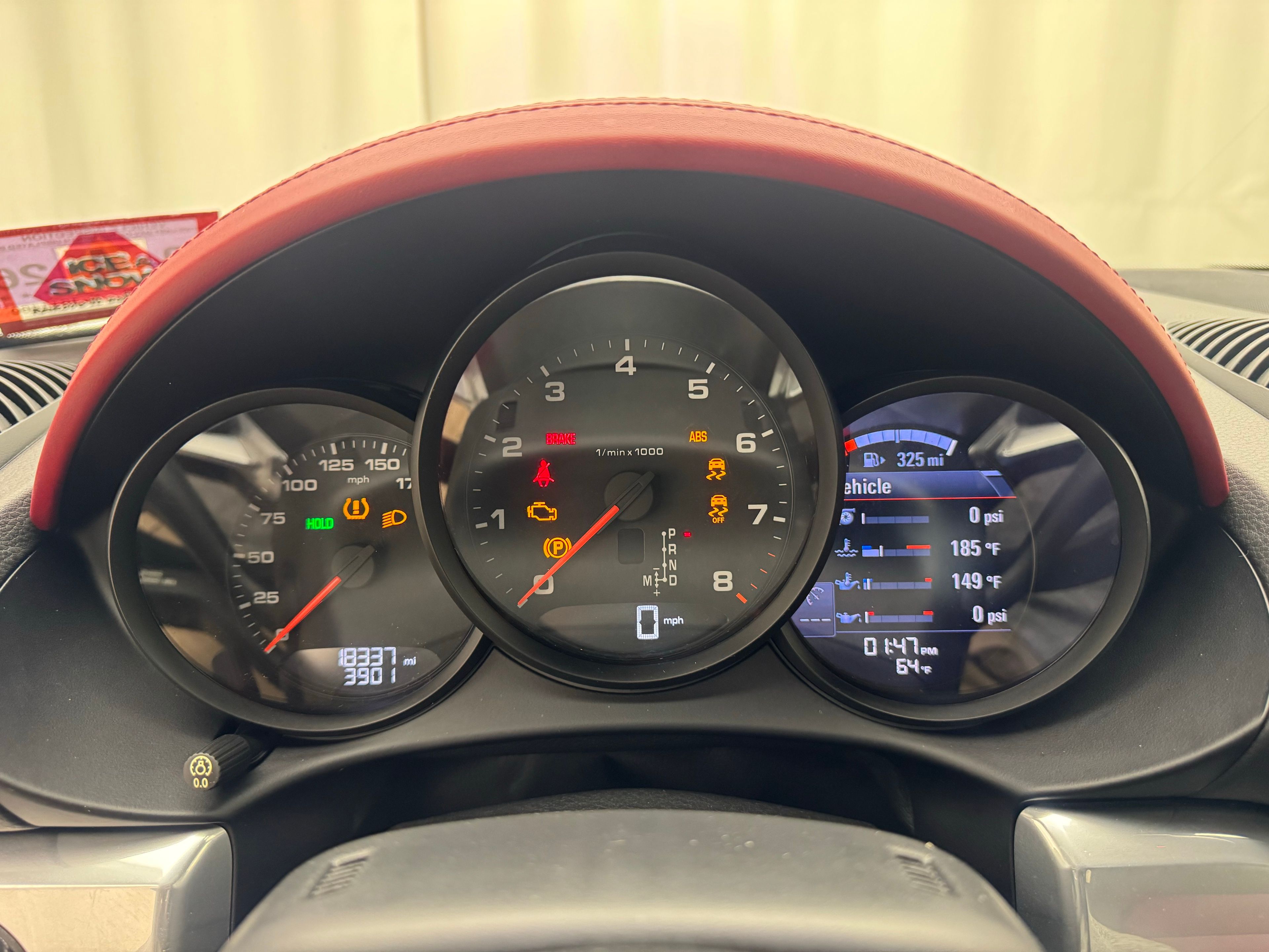 Thumbnail: 2017 Porsche 718 Boxster - 28