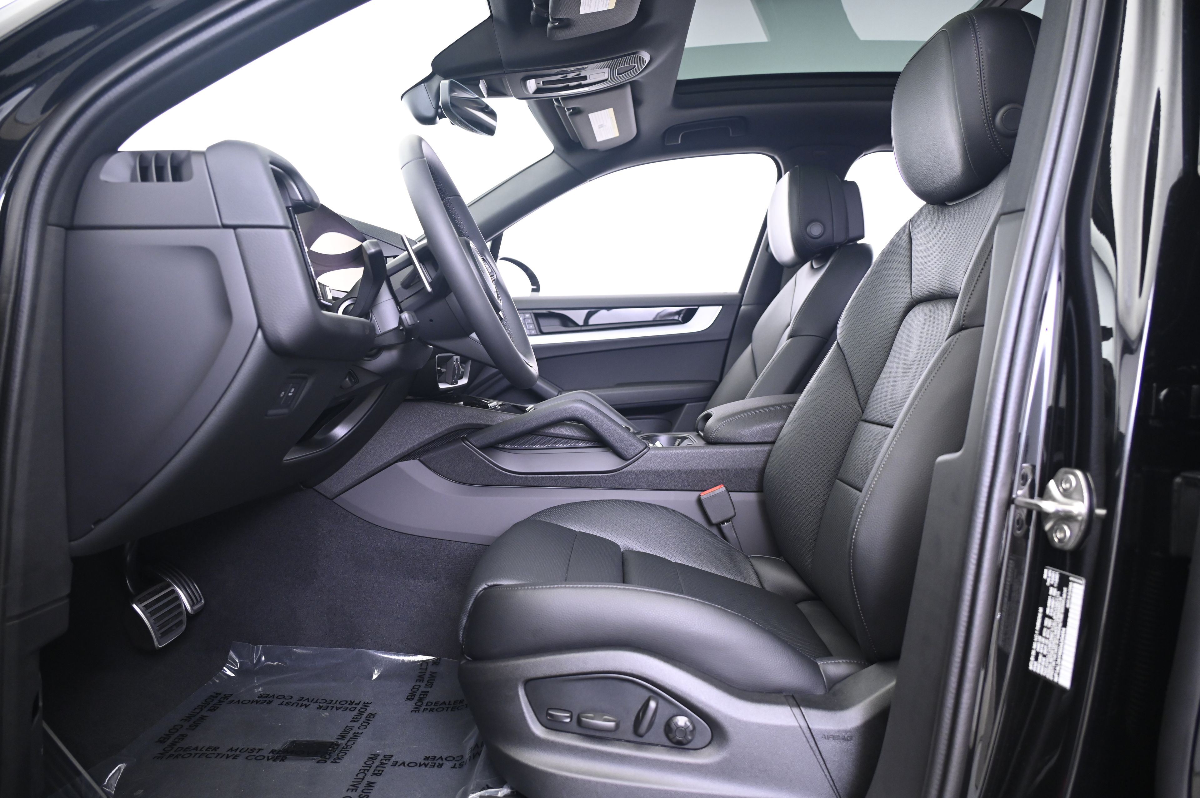 Thumbnail: 2025 Porsche Cayenne - 29