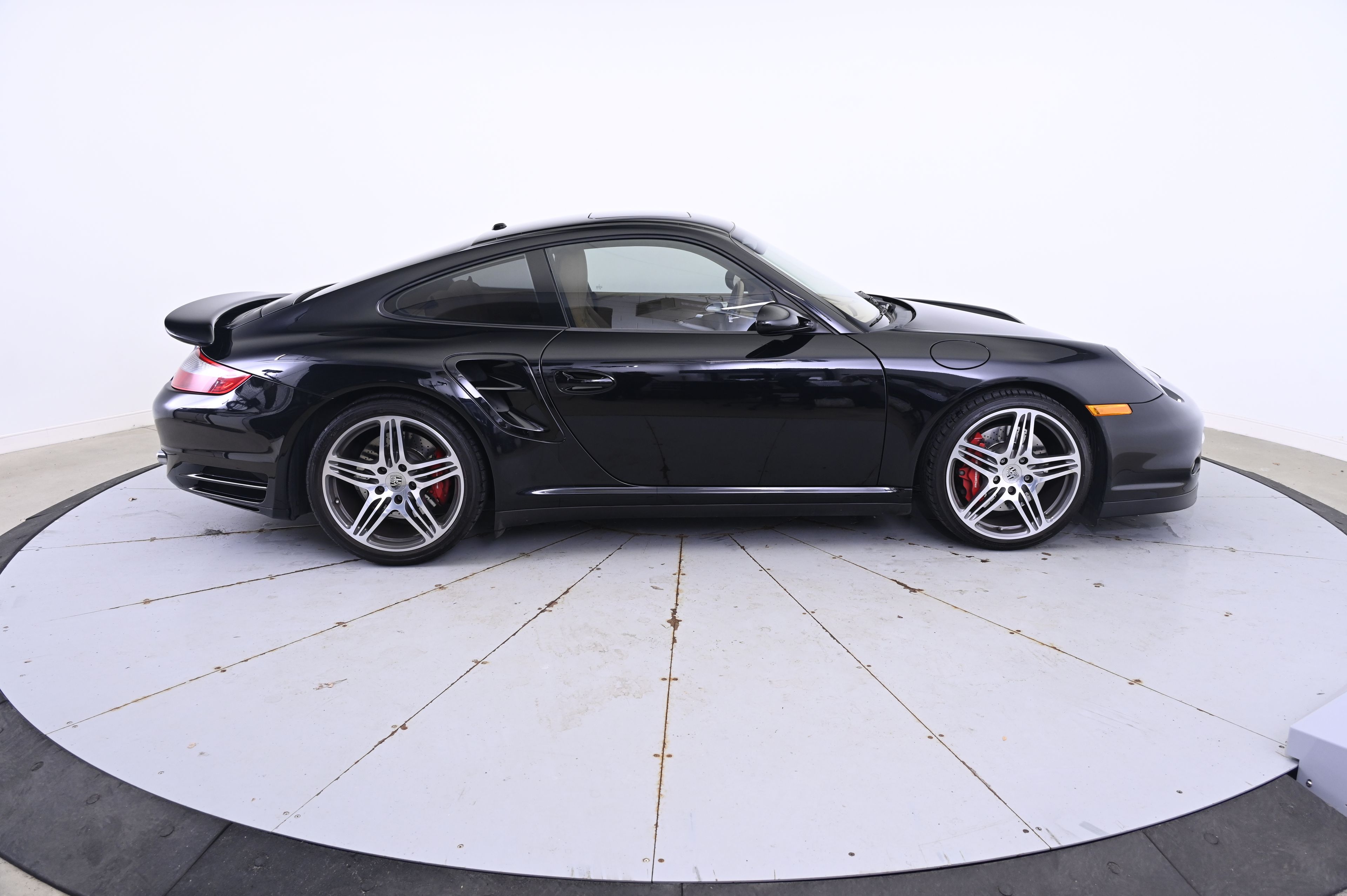 Thumbnail: 2009 Porsche 911 - 8