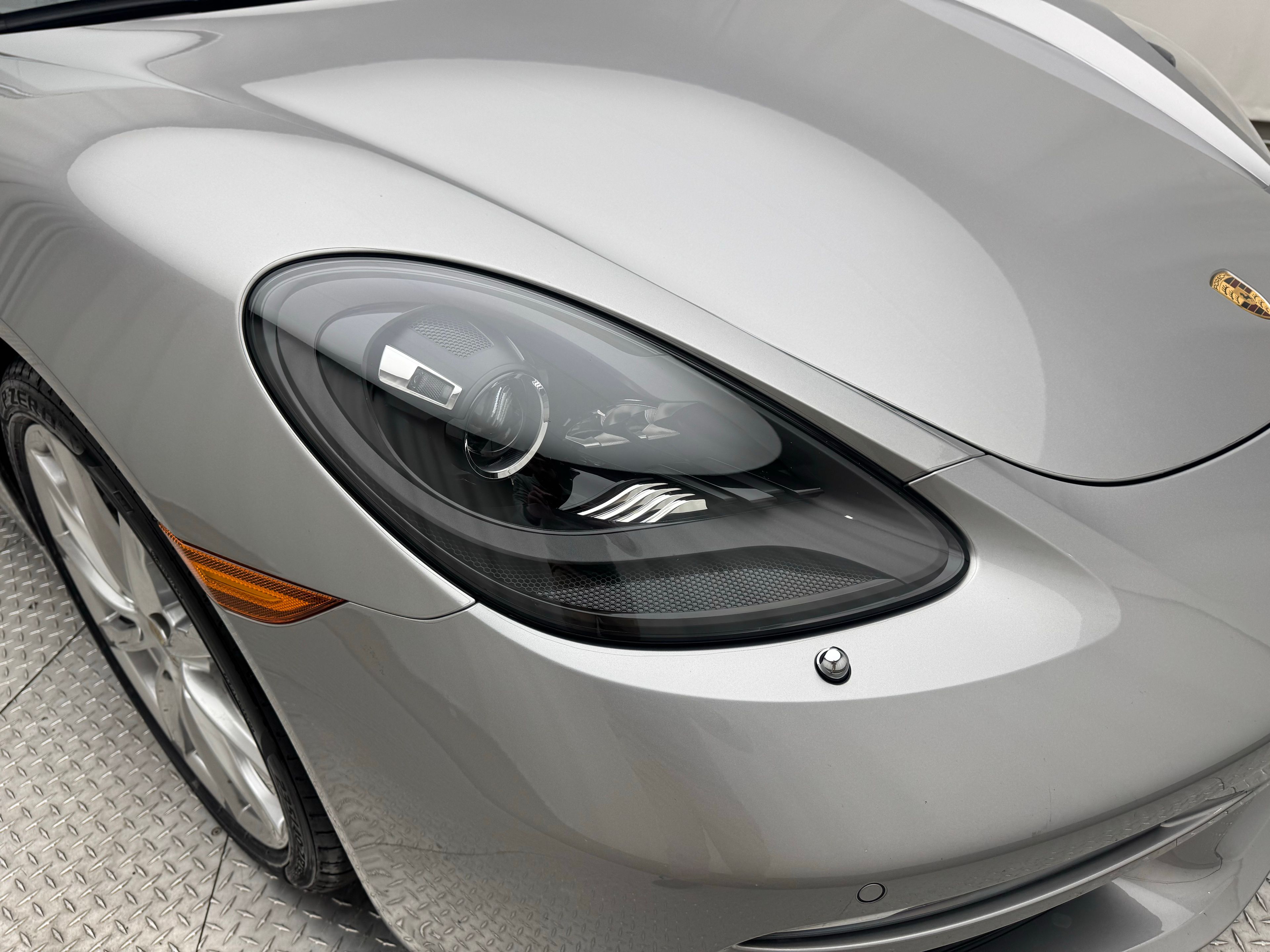 Thumbnail: 2017 Porsche 718 Boxster - 15