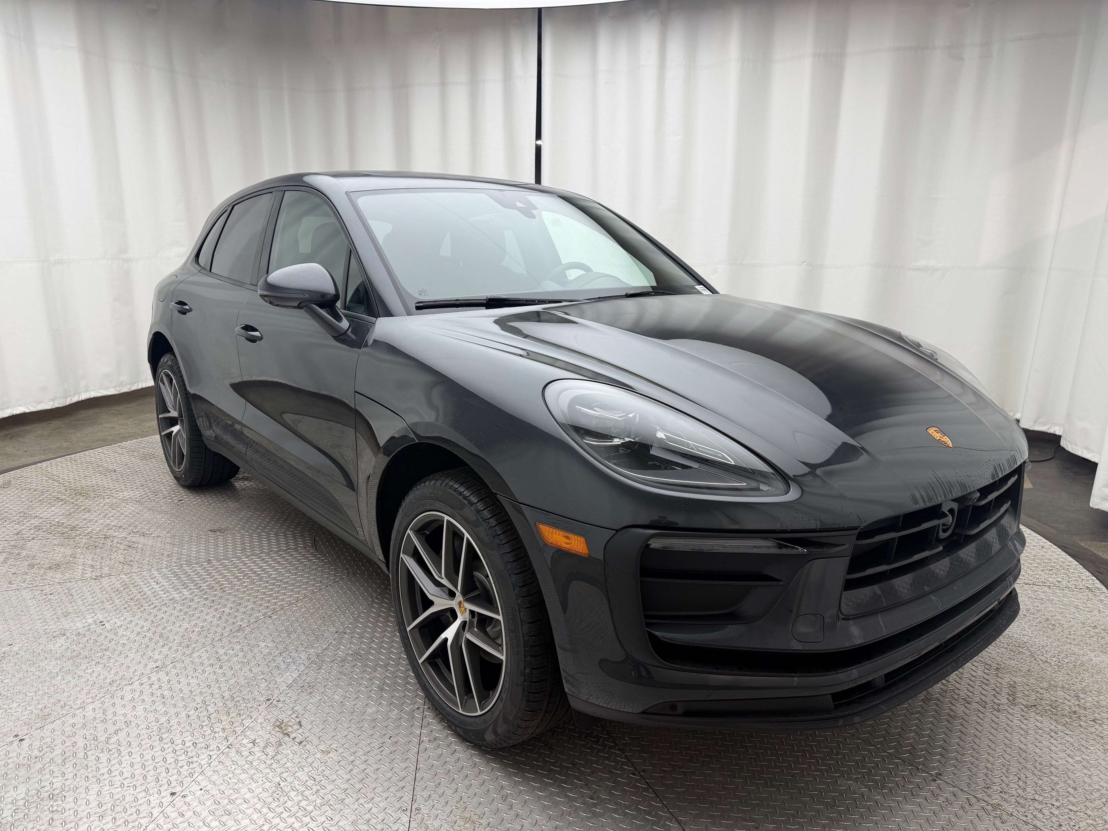 Thumbnail: 2026 Porsche Macan - 16