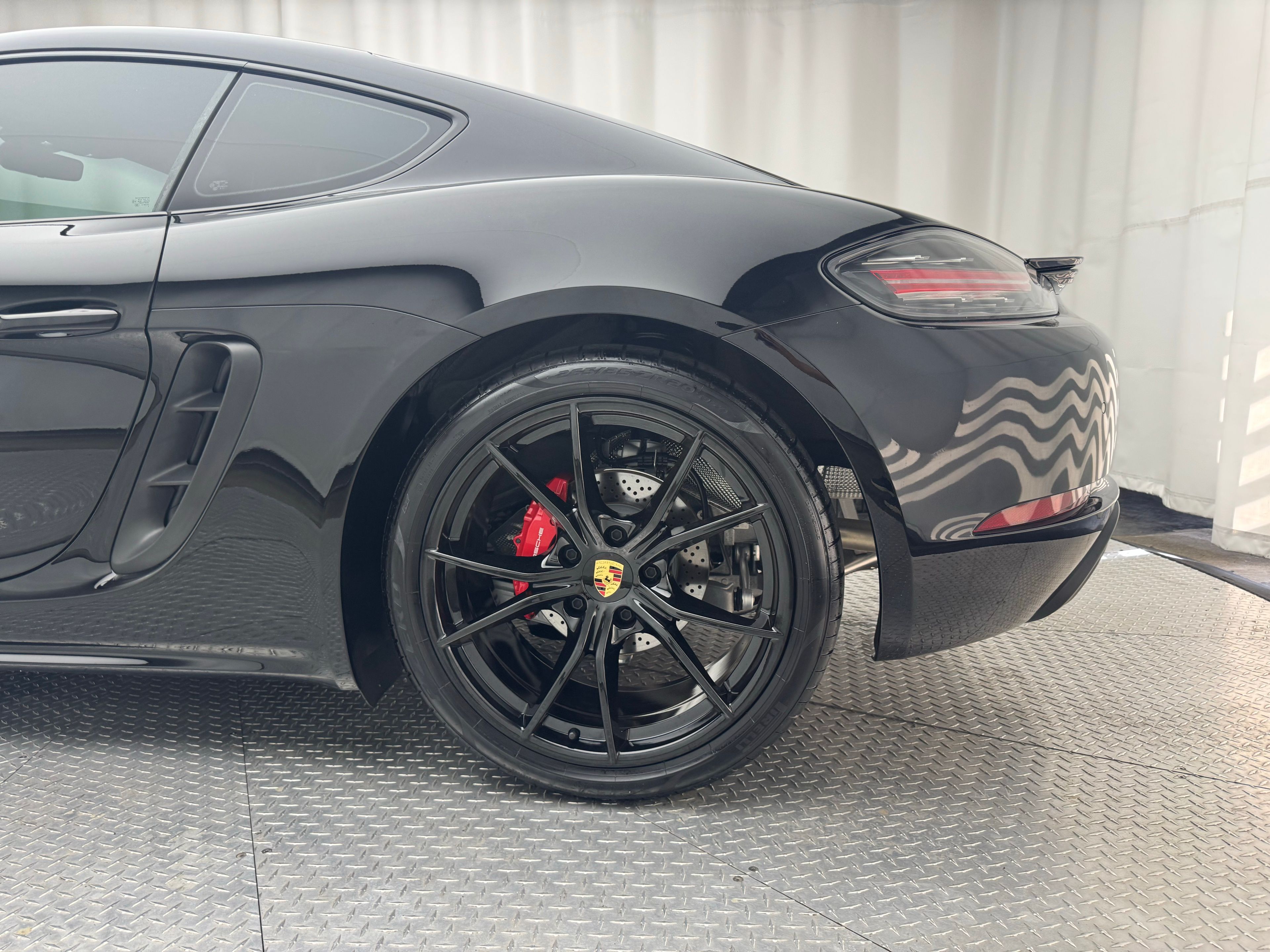 Thumbnail: 2024 Porsche 718 Cayman - 11