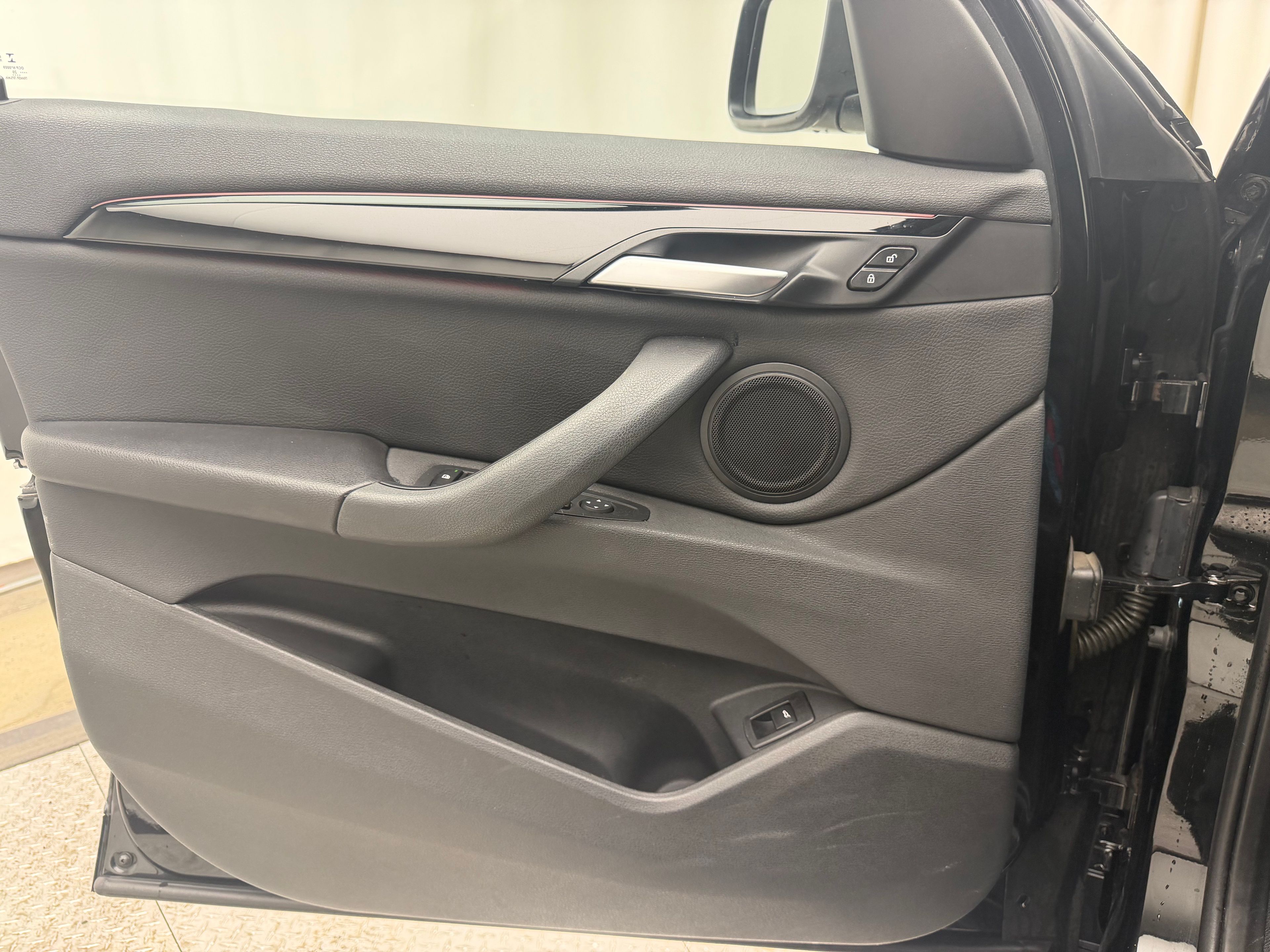 Thumbnail: 2021 BMW X1 - 32