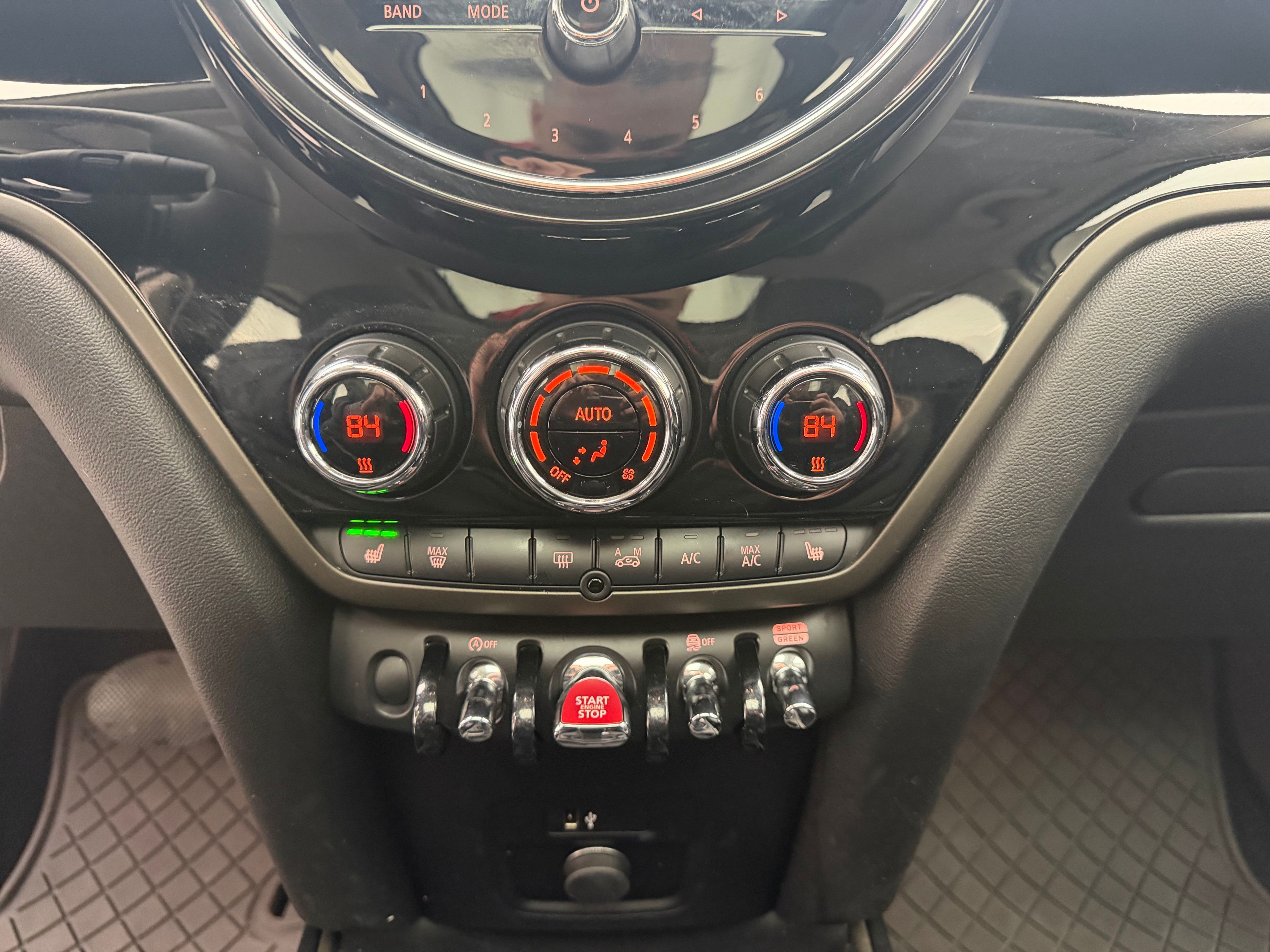 Thumbnail: 2022 MINI Cooper Countryman - 28