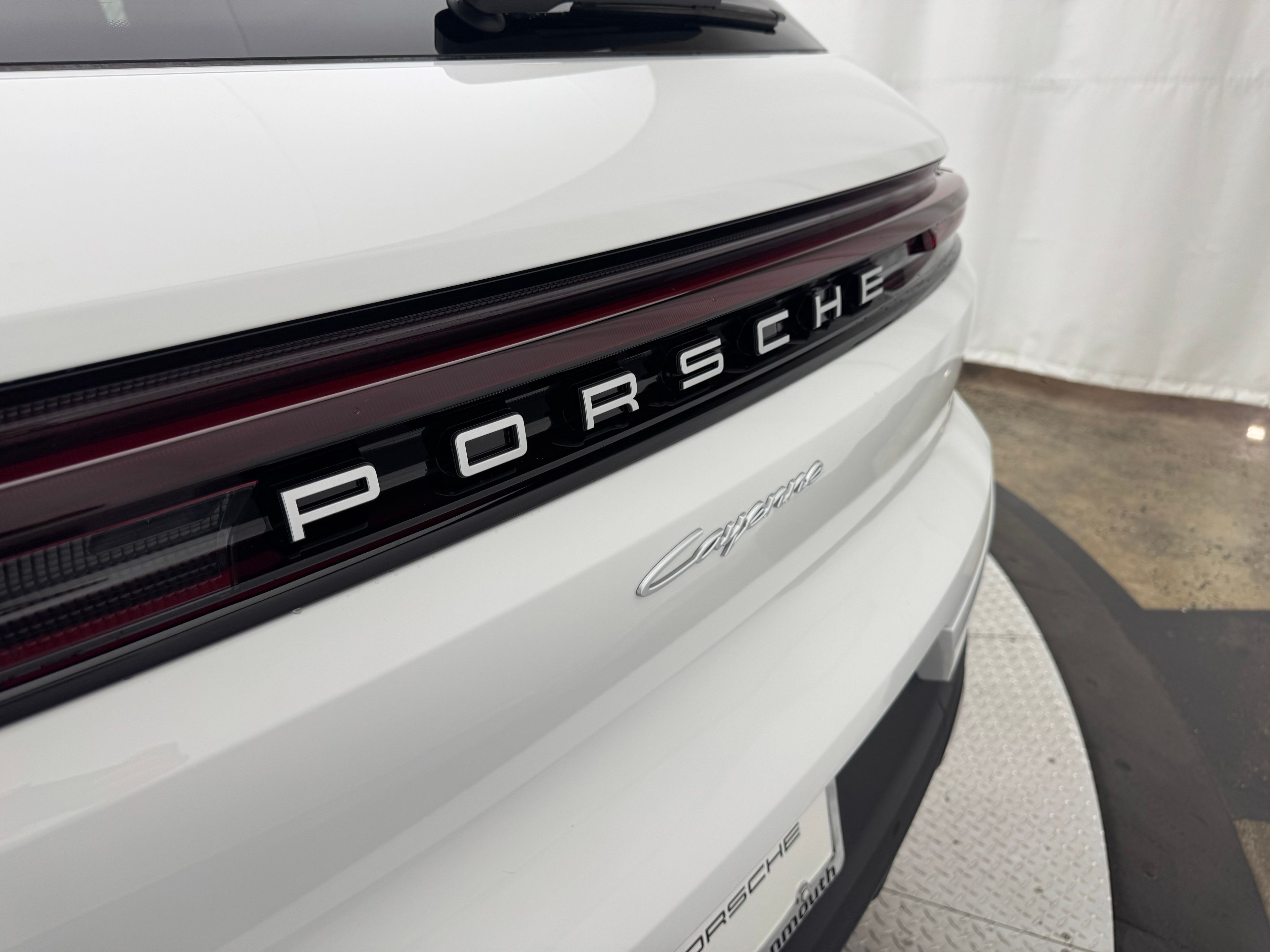 Thumbnail: 2026 Porsche Cayenne - 11