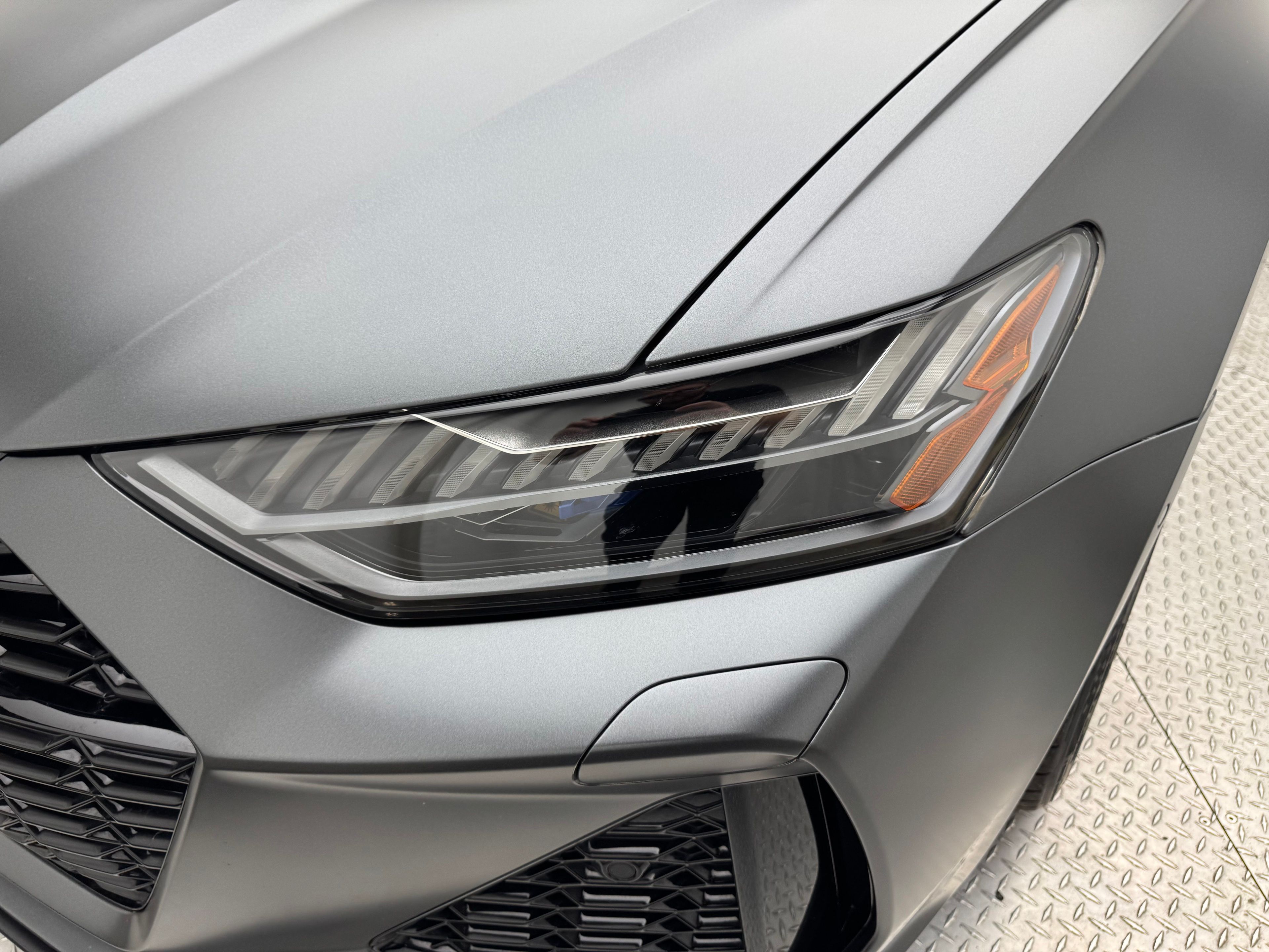 Thumbnail: 2024 Audi RS 6 - 23