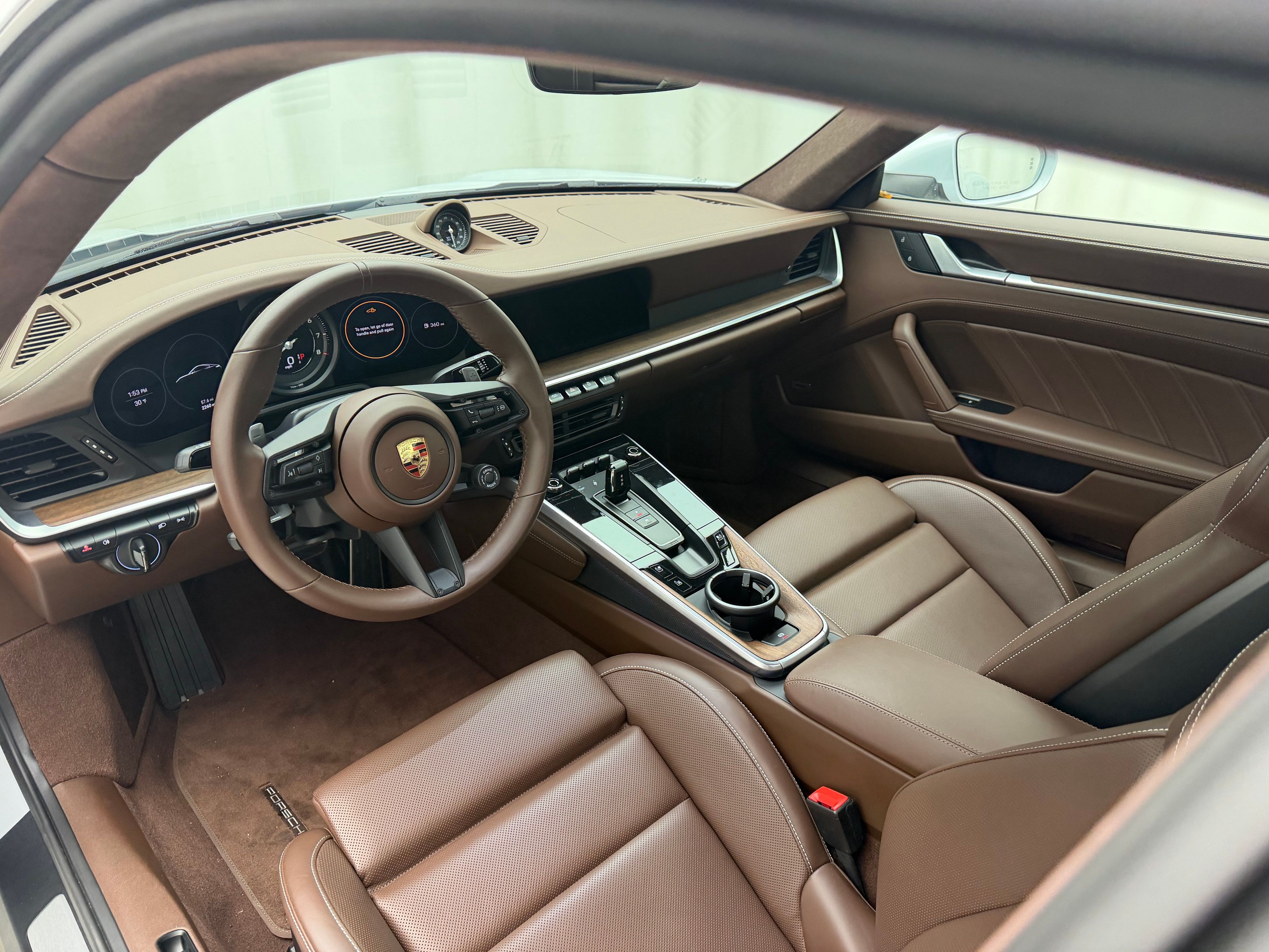 Thumbnail: 2024 Porsche 911 - 4