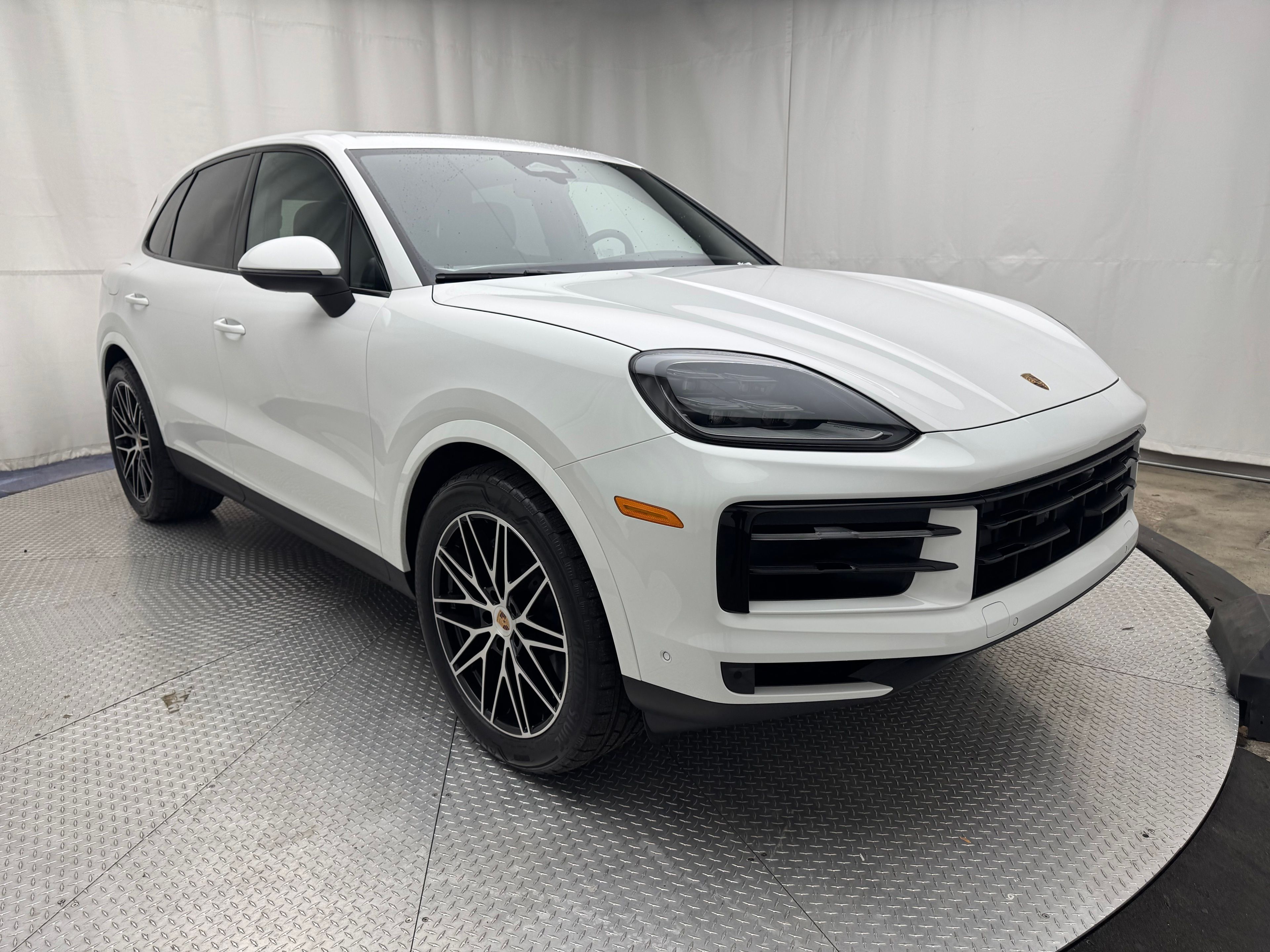 Thumbnail: 2026 Porsche Cayenne - 18