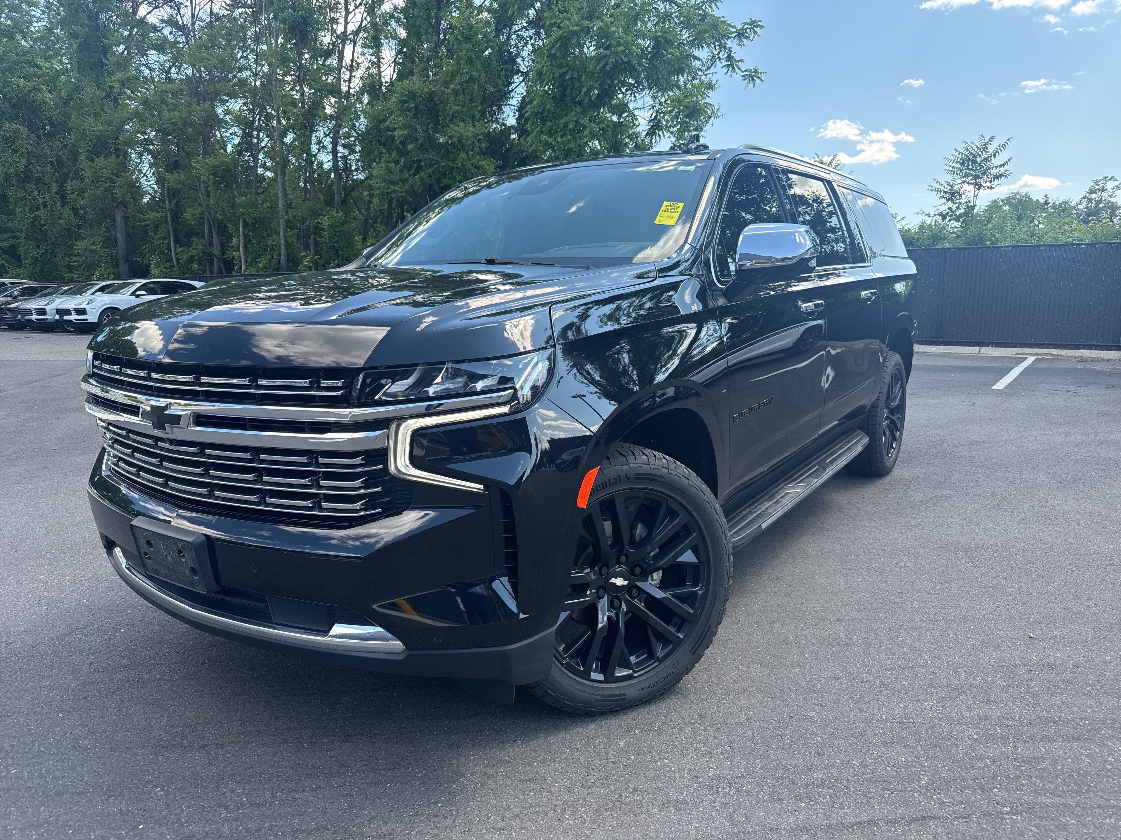 2023 Chevrolet Suburban 4WD 1500 Premier's photo