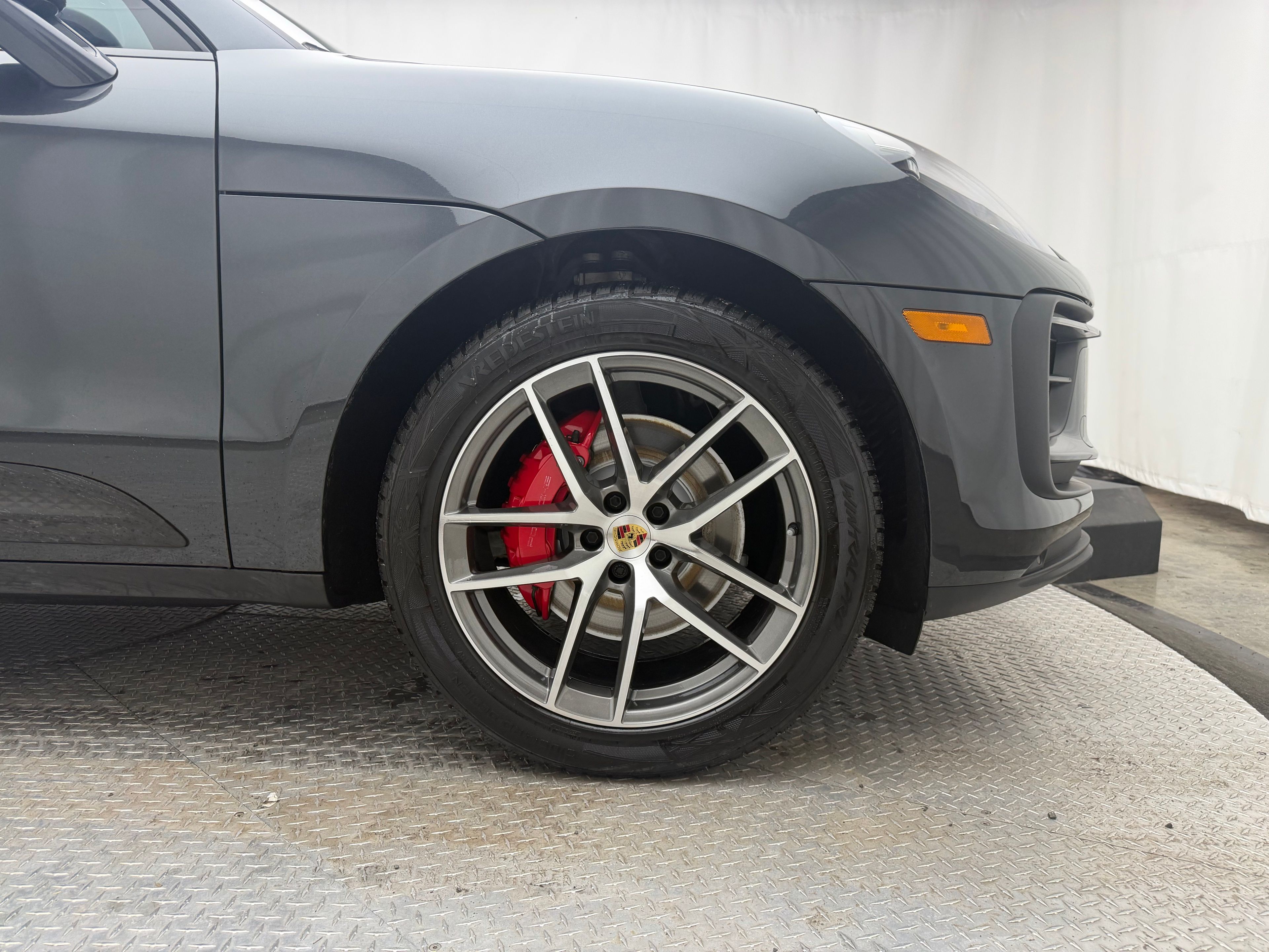 Thumbnail: 2023 Porsche Macan - 11