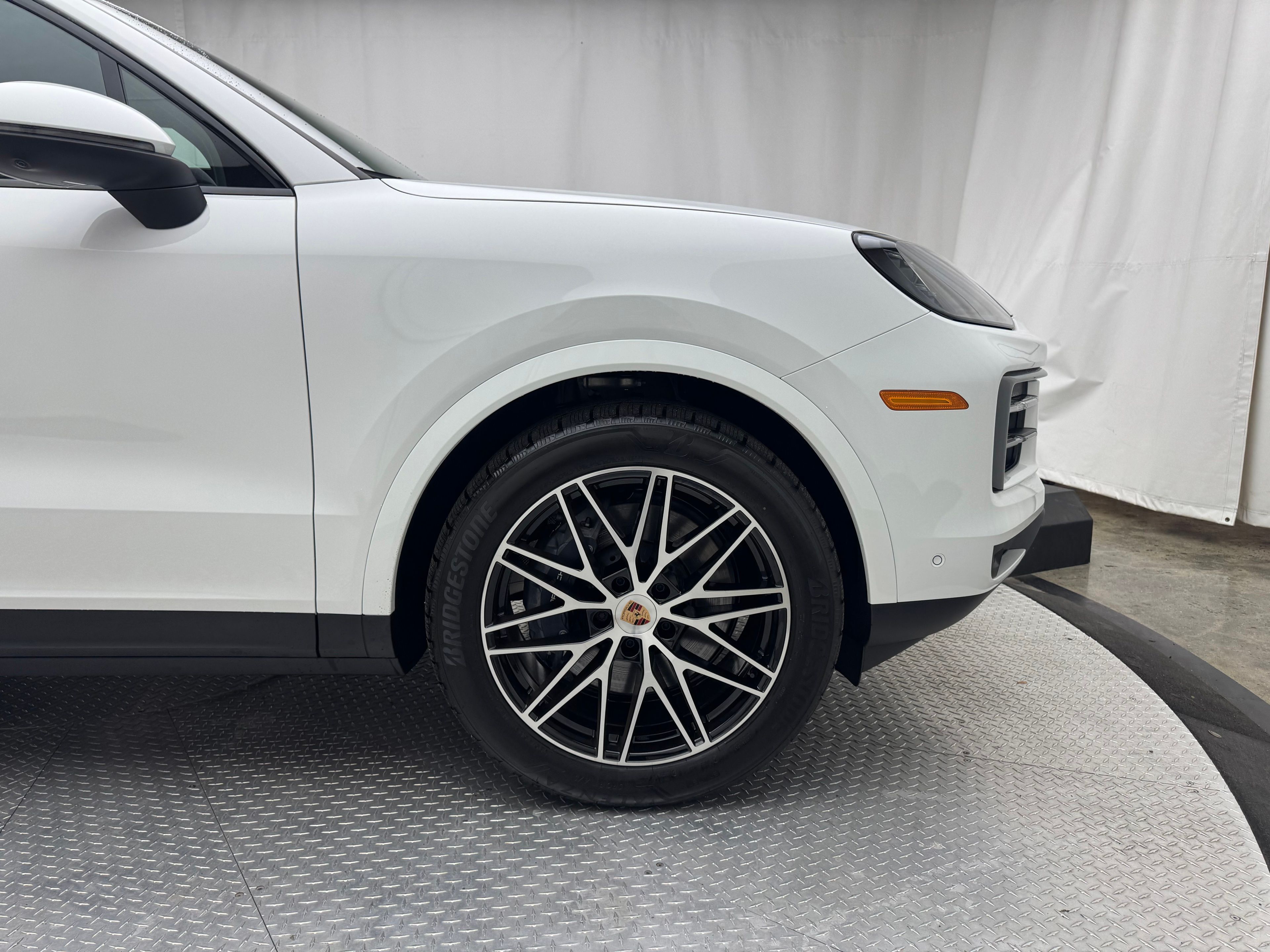 Thumbnail: 2026 Porsche Cayenne - 16