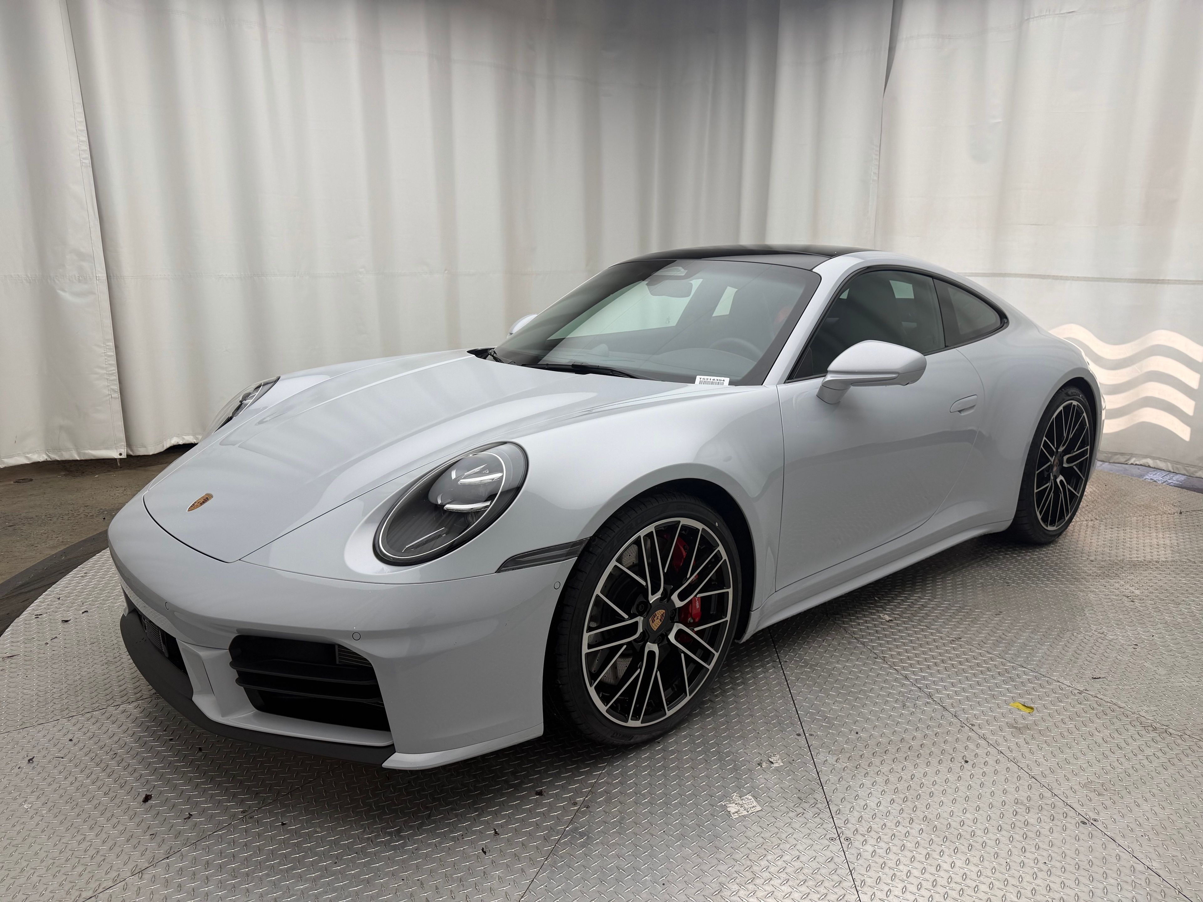 Thumbnail: 2026 Porsche 911 - 1