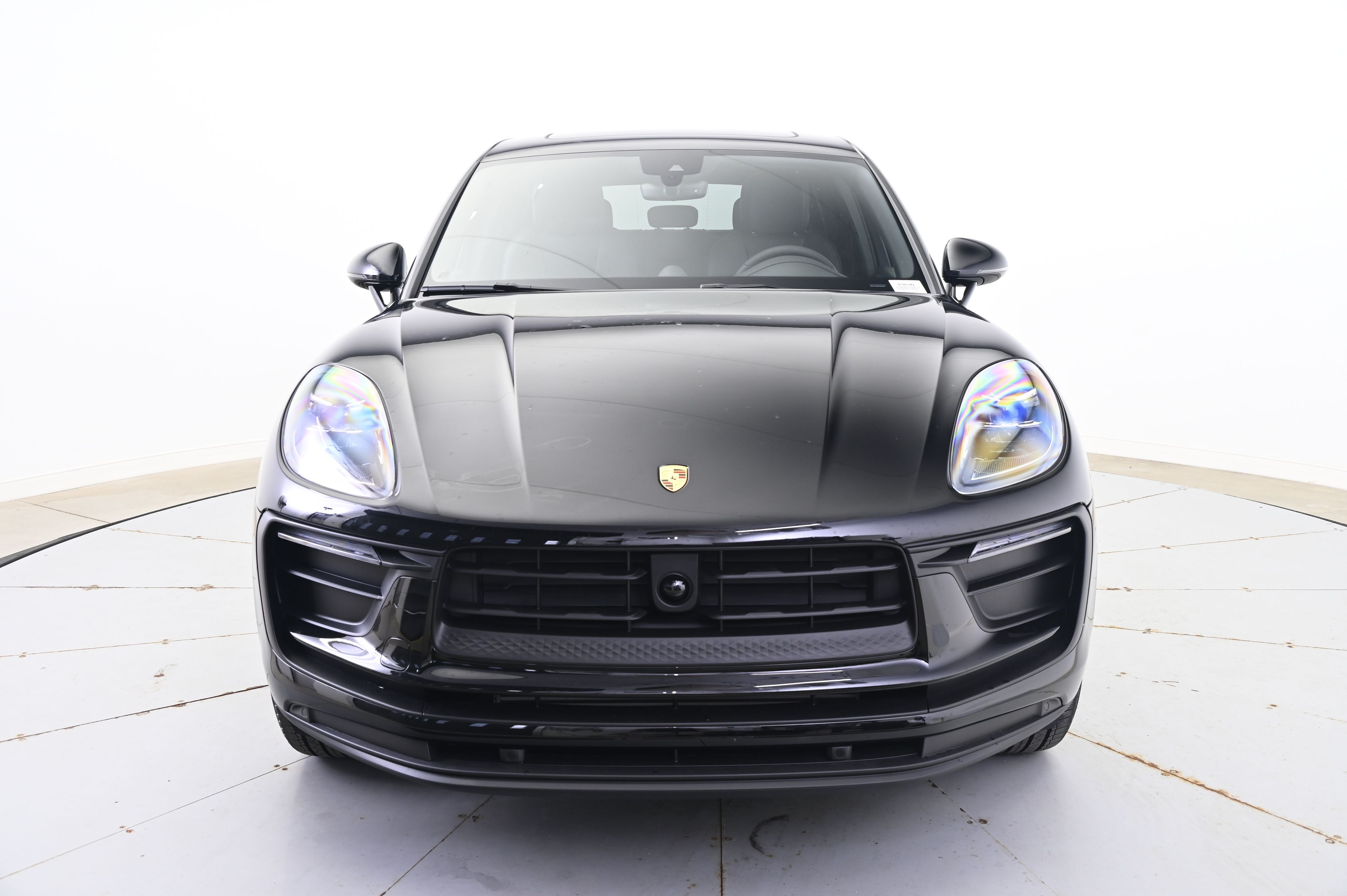 Thumbnail: 2025 Porsche Macan - 10