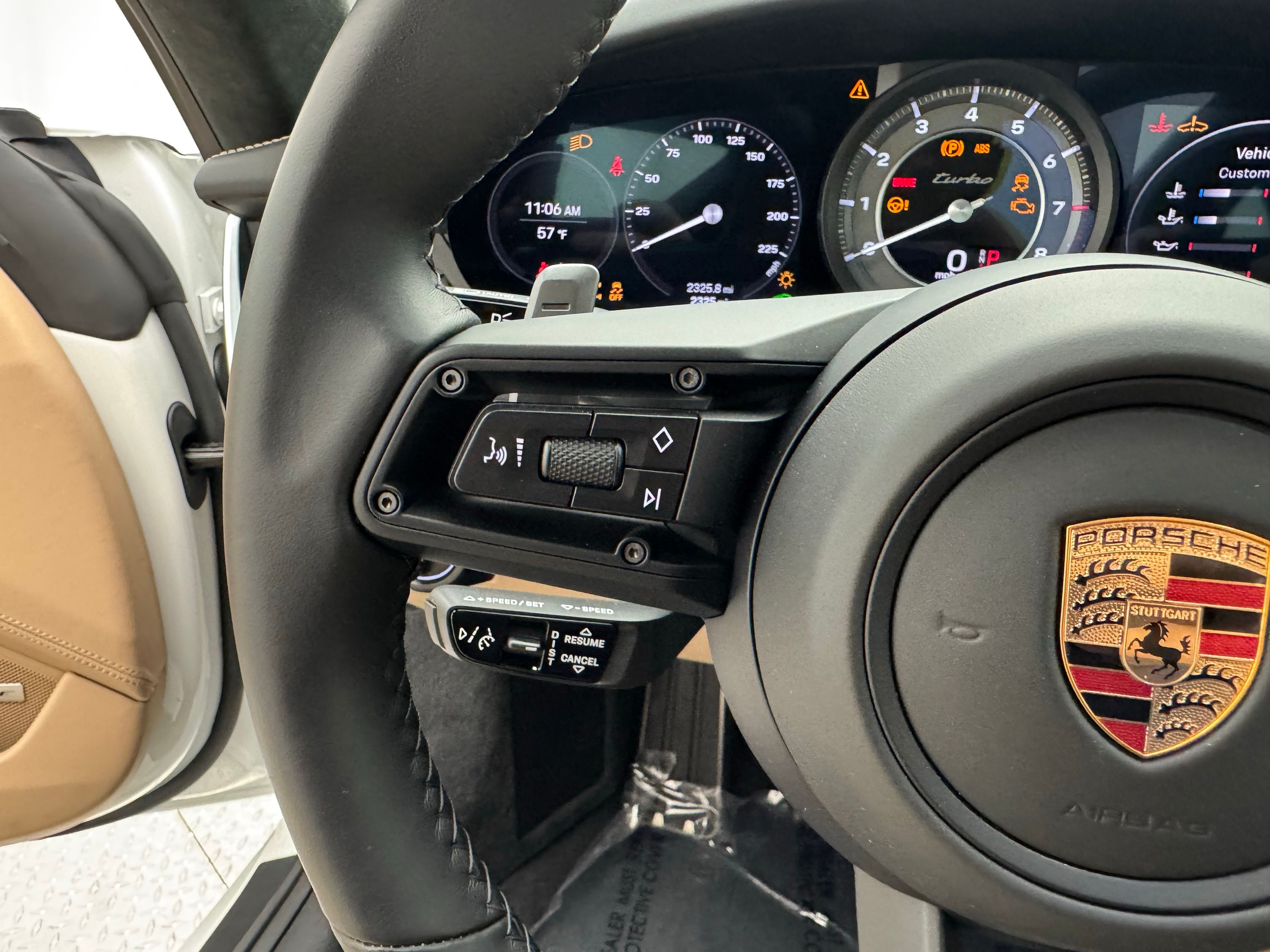 Thumbnail: 2024 Porsche 911 - 32