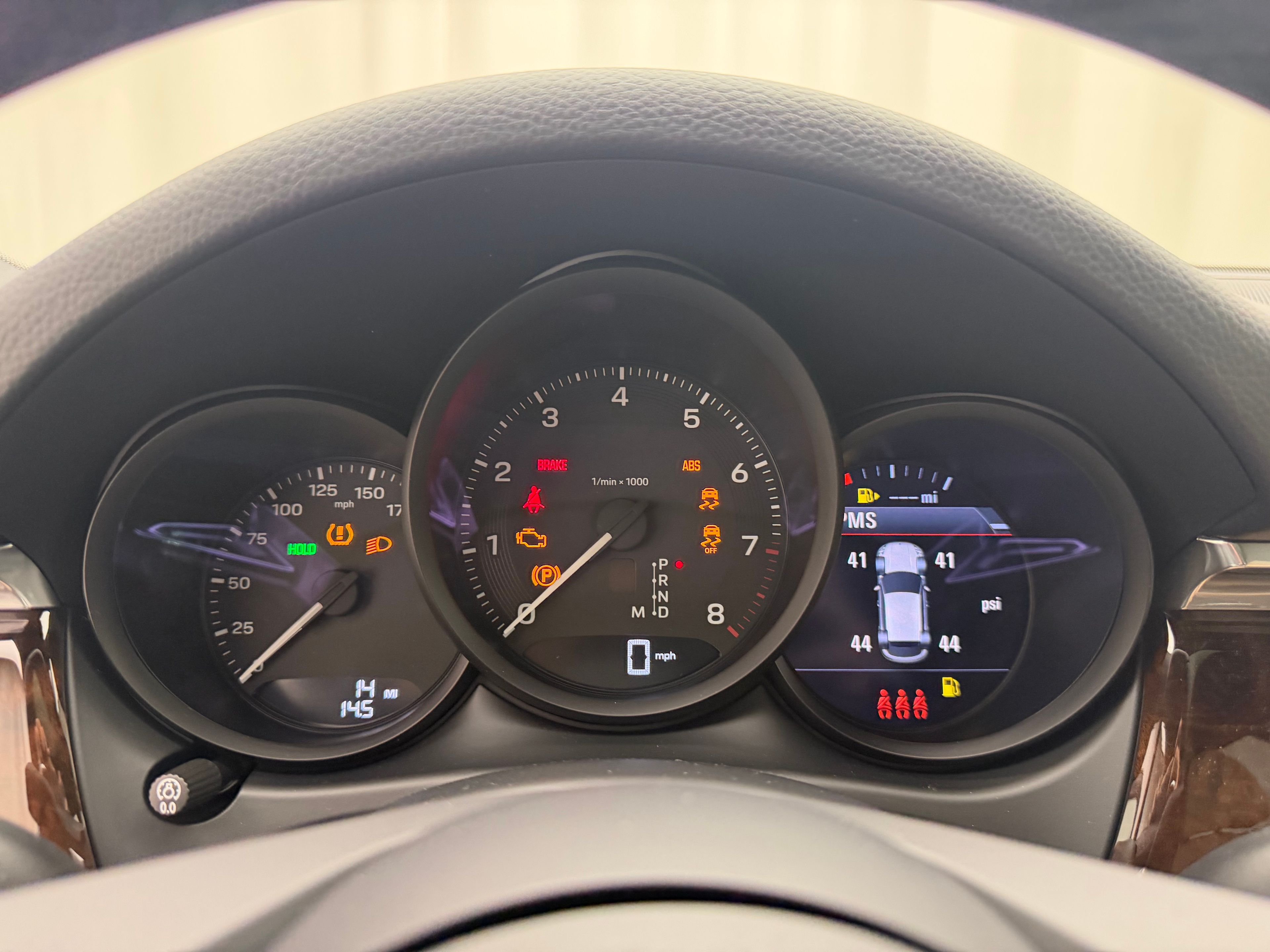 Thumbnail: 2026 Porsche Macan - 26