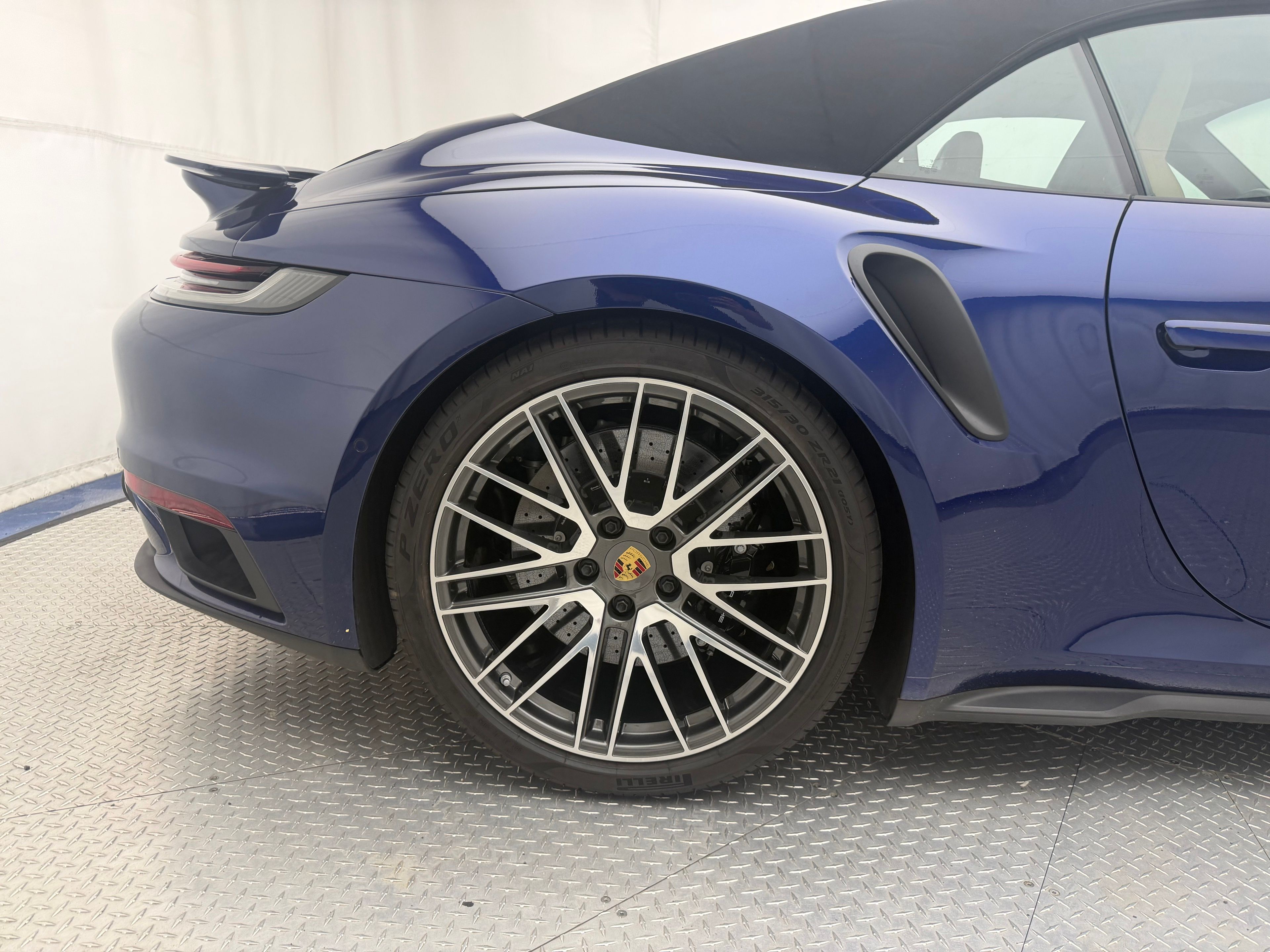 Thumbnail: 2024 Porsche 911 - 13