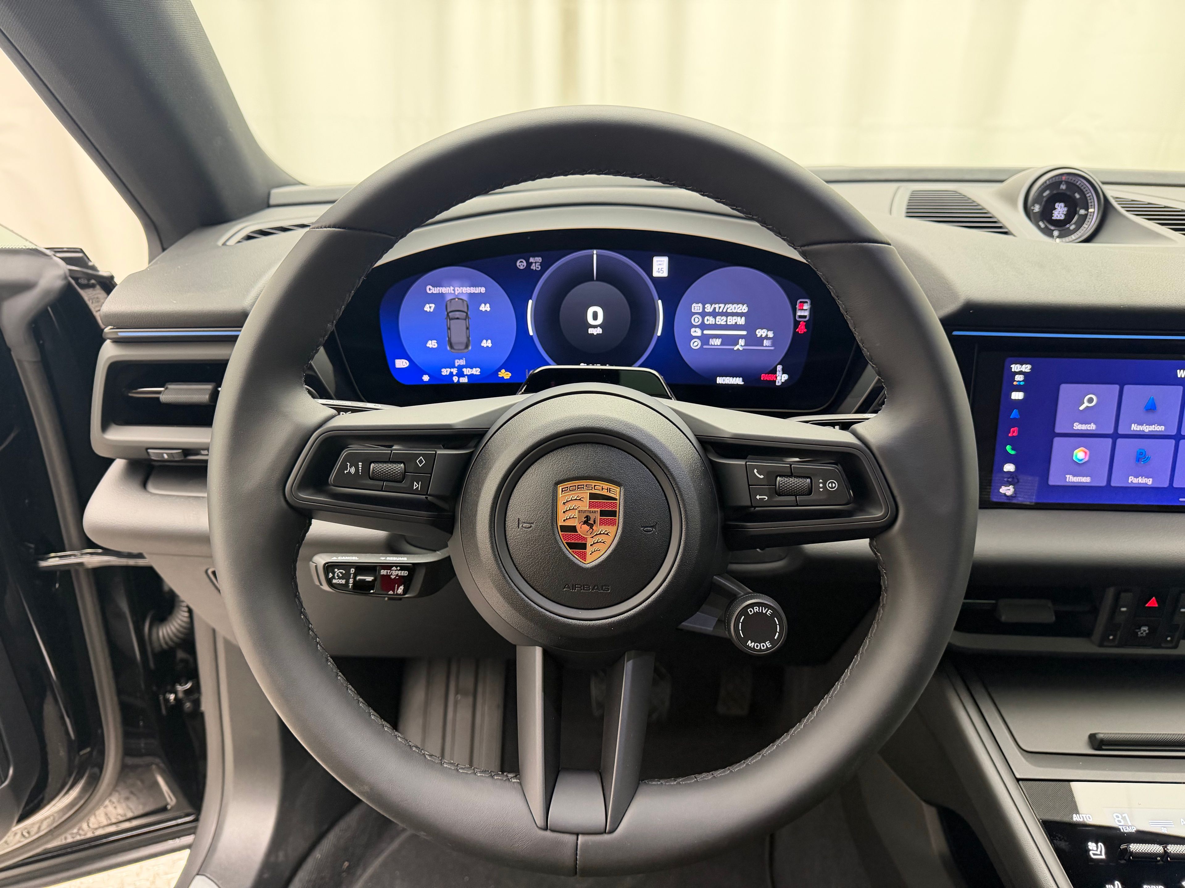 Thumbnail: 2026 Porsche Macan - 6