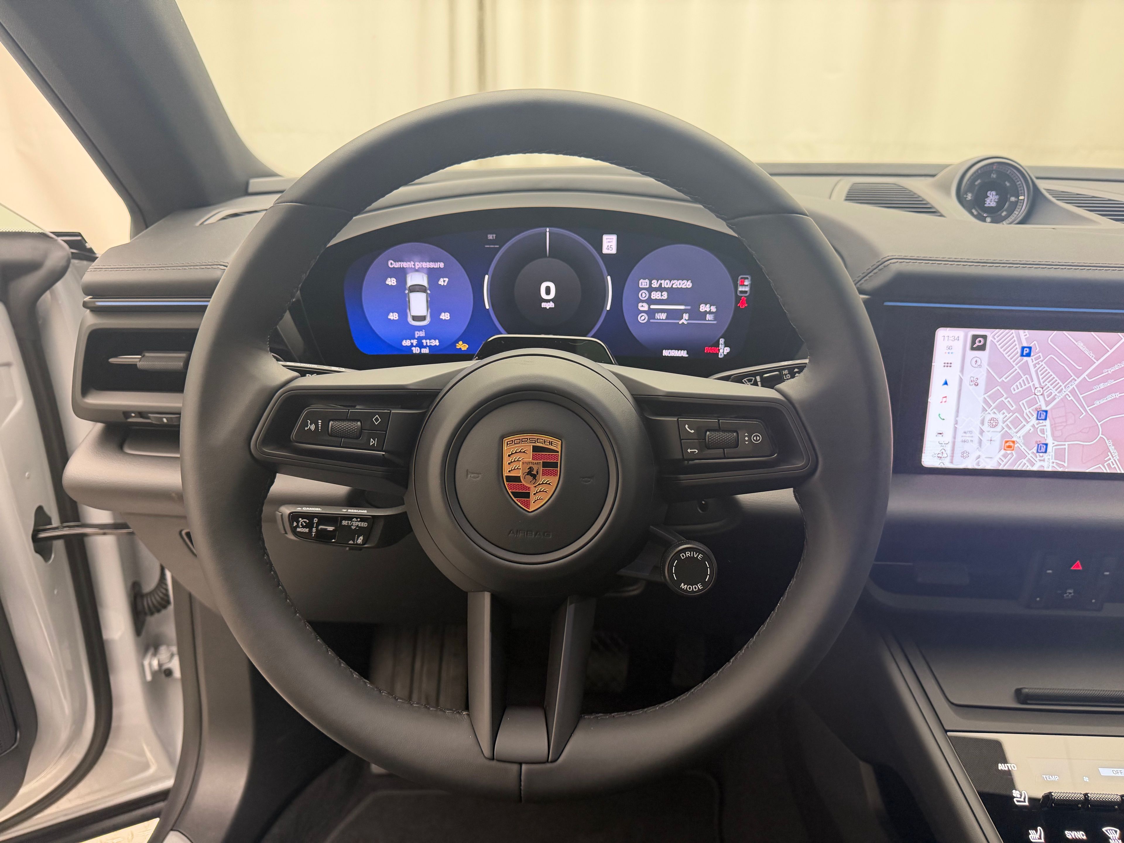 Thumbnail: 2026 Porsche Macan - 6