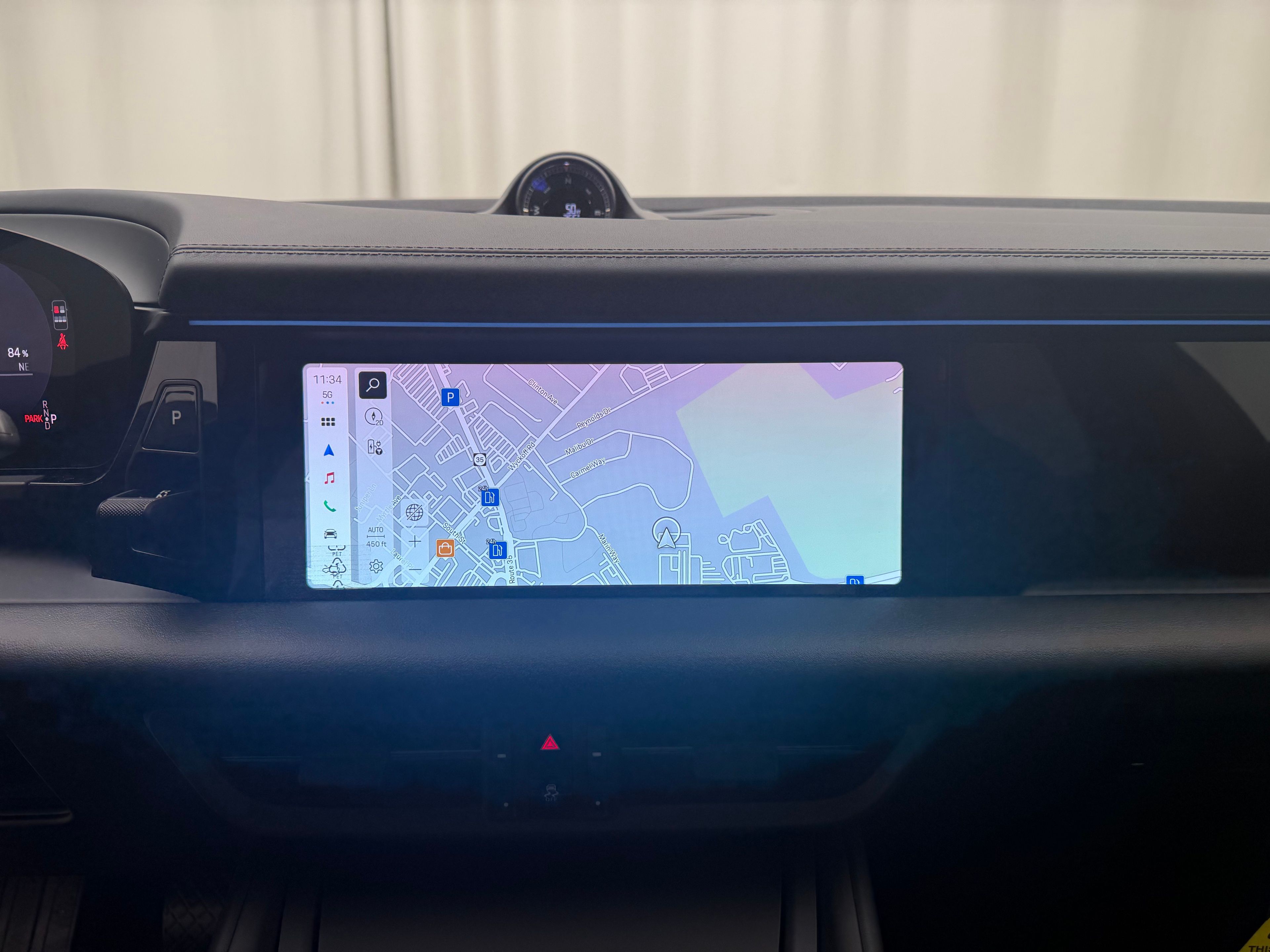 Thumbnail: 2026 Porsche Macan - 30