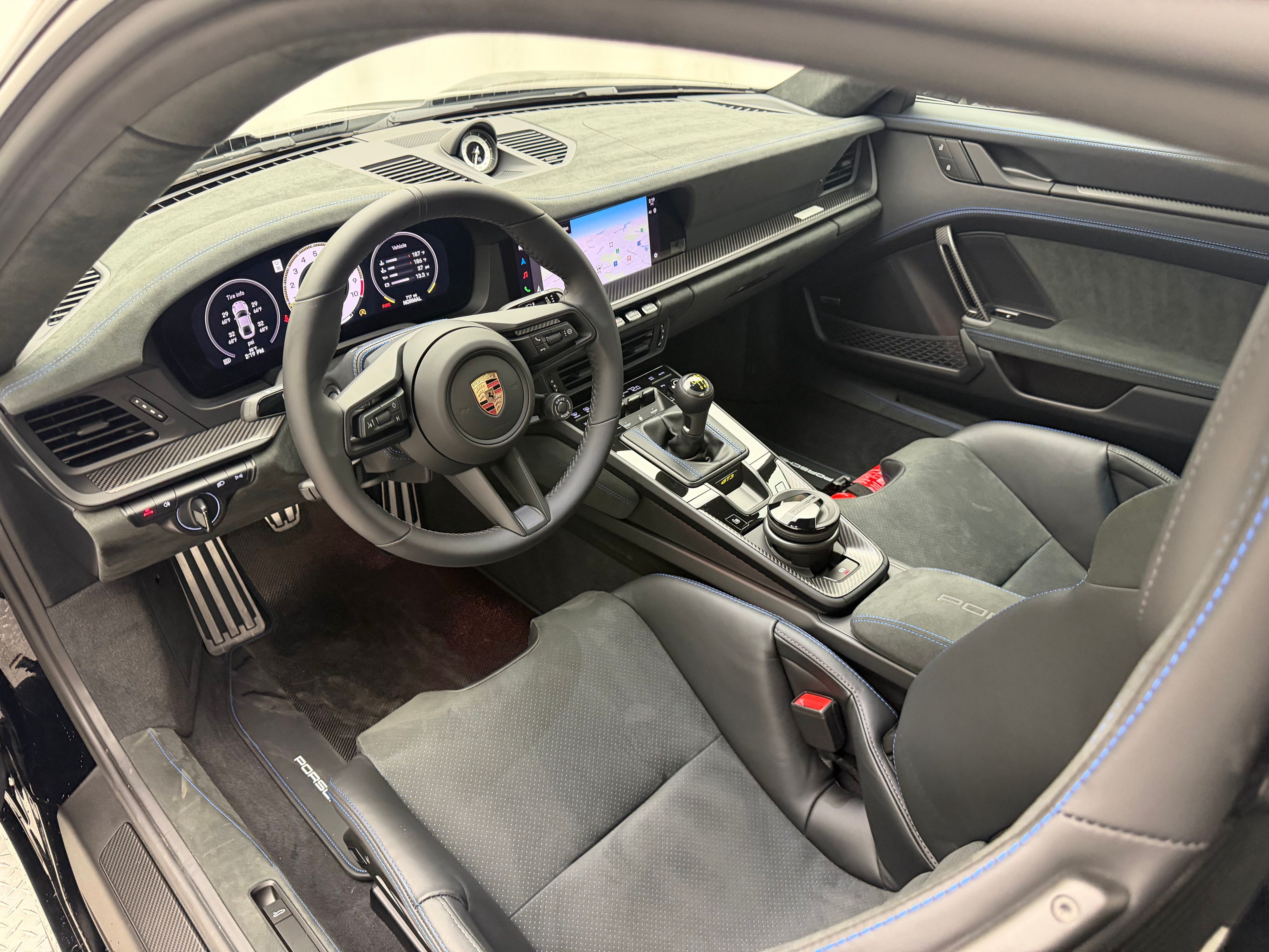 Thumbnail: 2026 Porsche 911 - 4